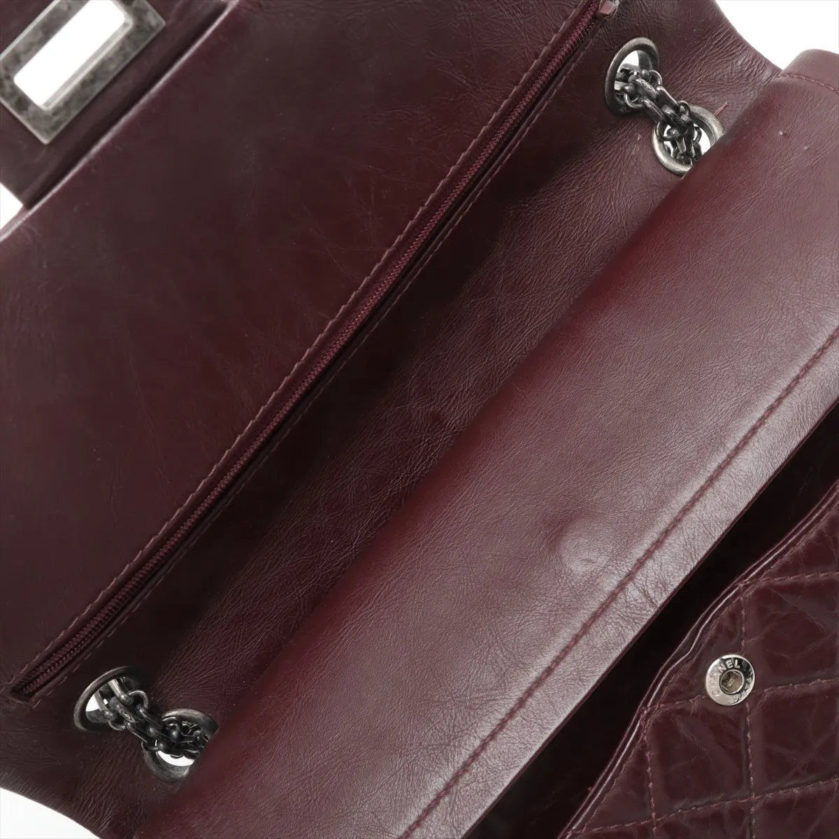 Matelasse 2.55 Large Vintage Calf Double Flap Double Chain Bag Bordeaux Gunmetal Hardware A37587 — view 12