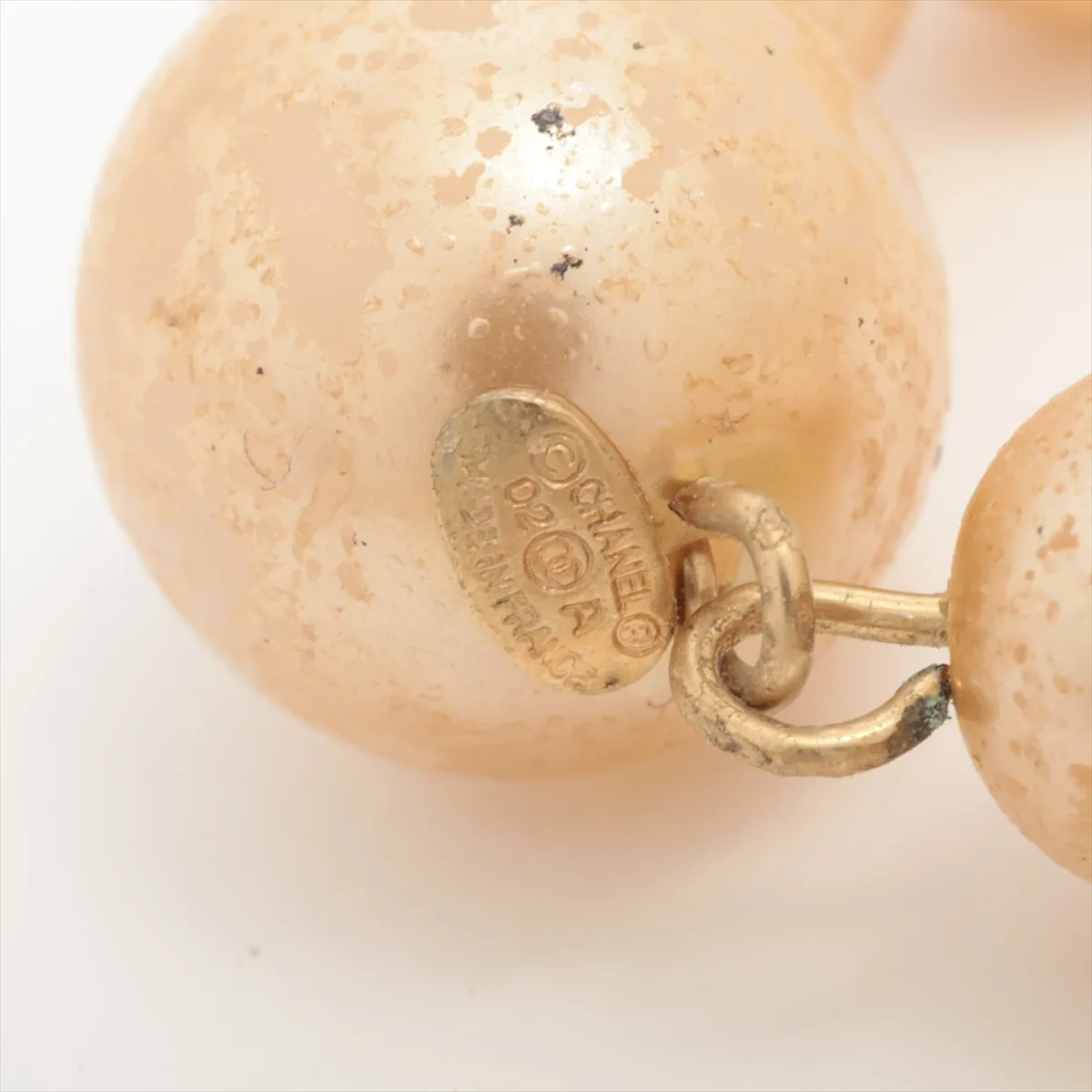 necklace, GP x faux pearl, gold. Shows — view 4