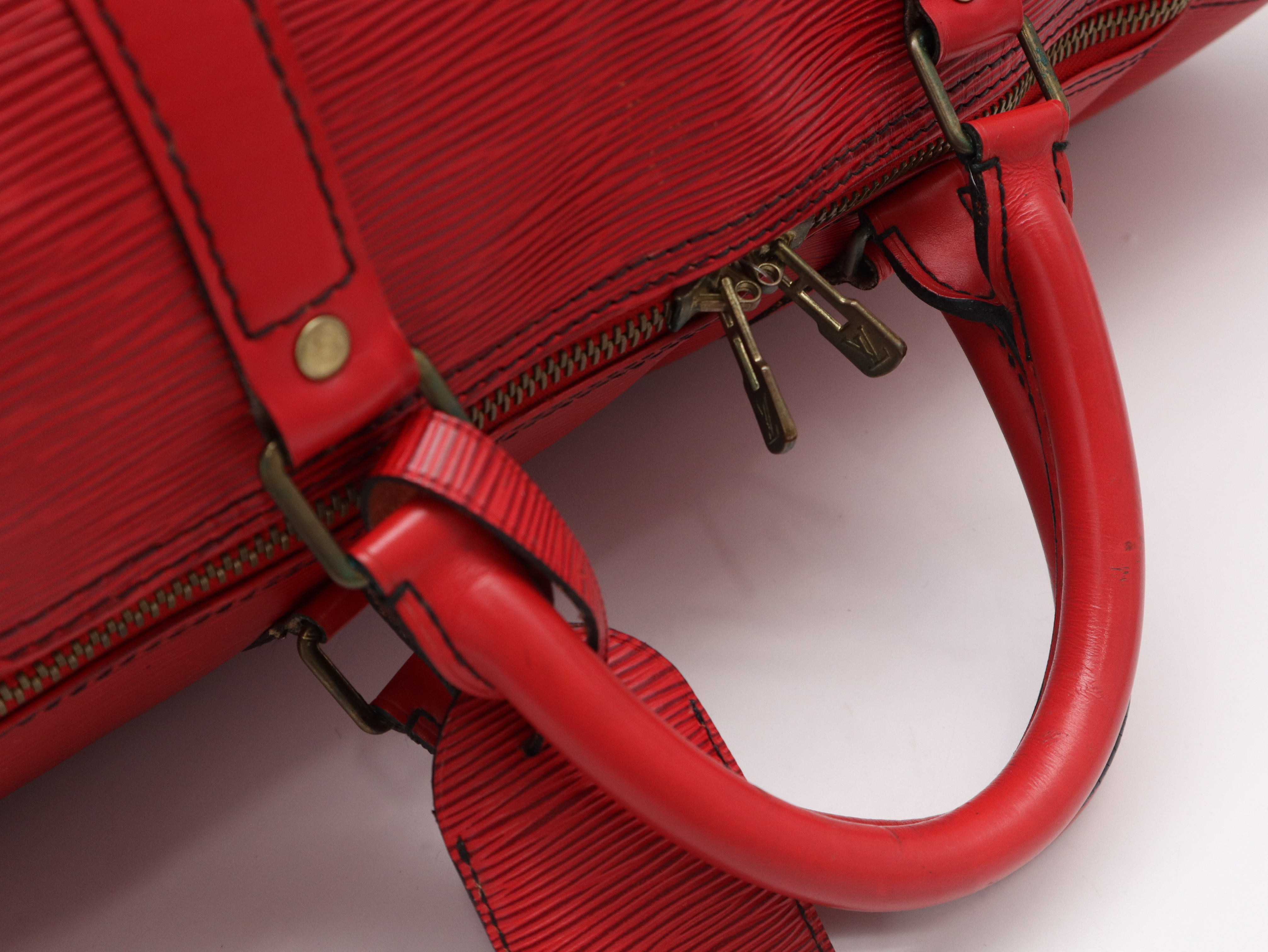 M42947 Epi Keepall 60 Castilian Red Boston Bag with Name Tag — view 6