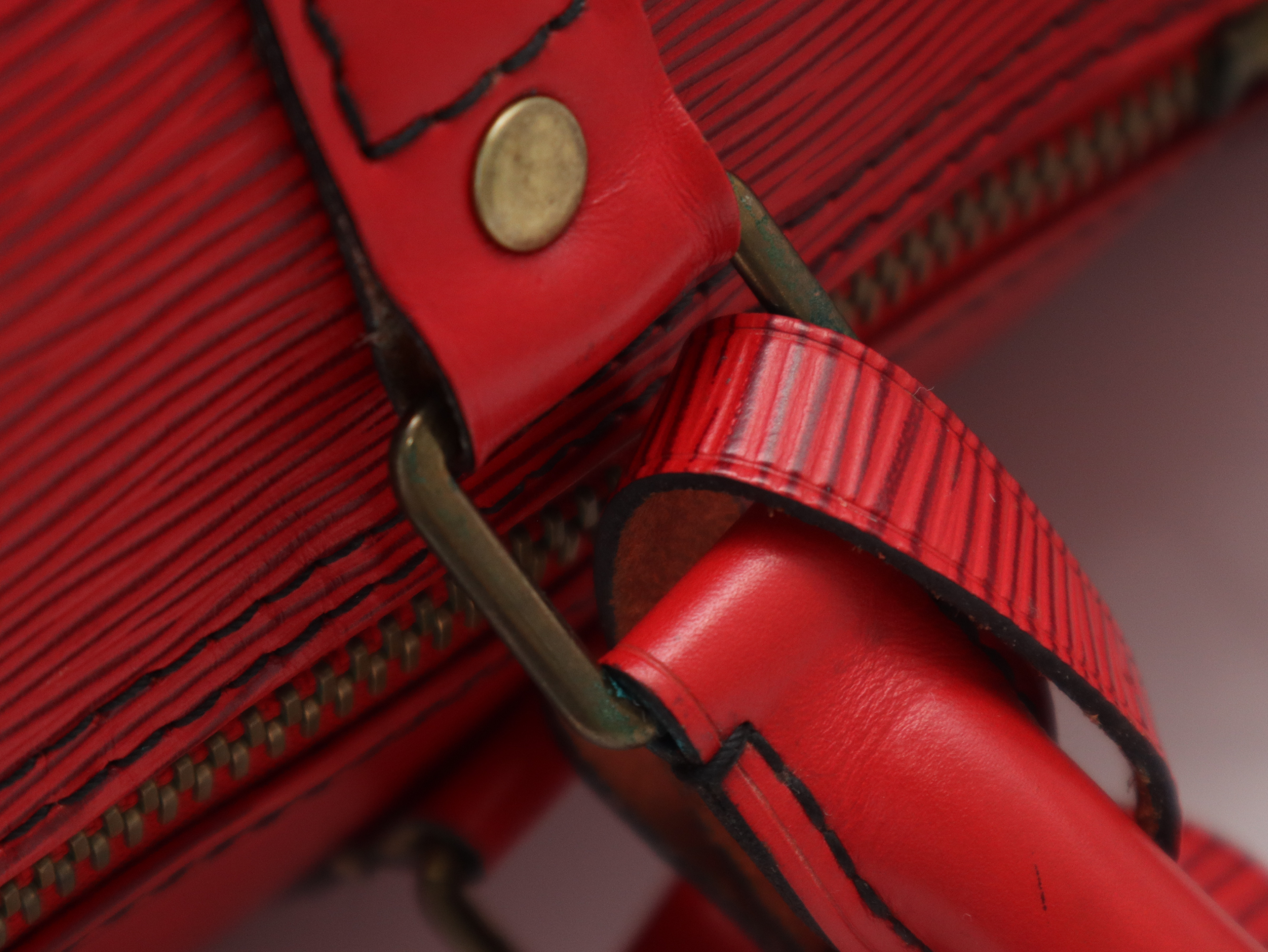 M42947 Epi Keepall 60 Castilian Red Boston Bag with Name Tag — view 7