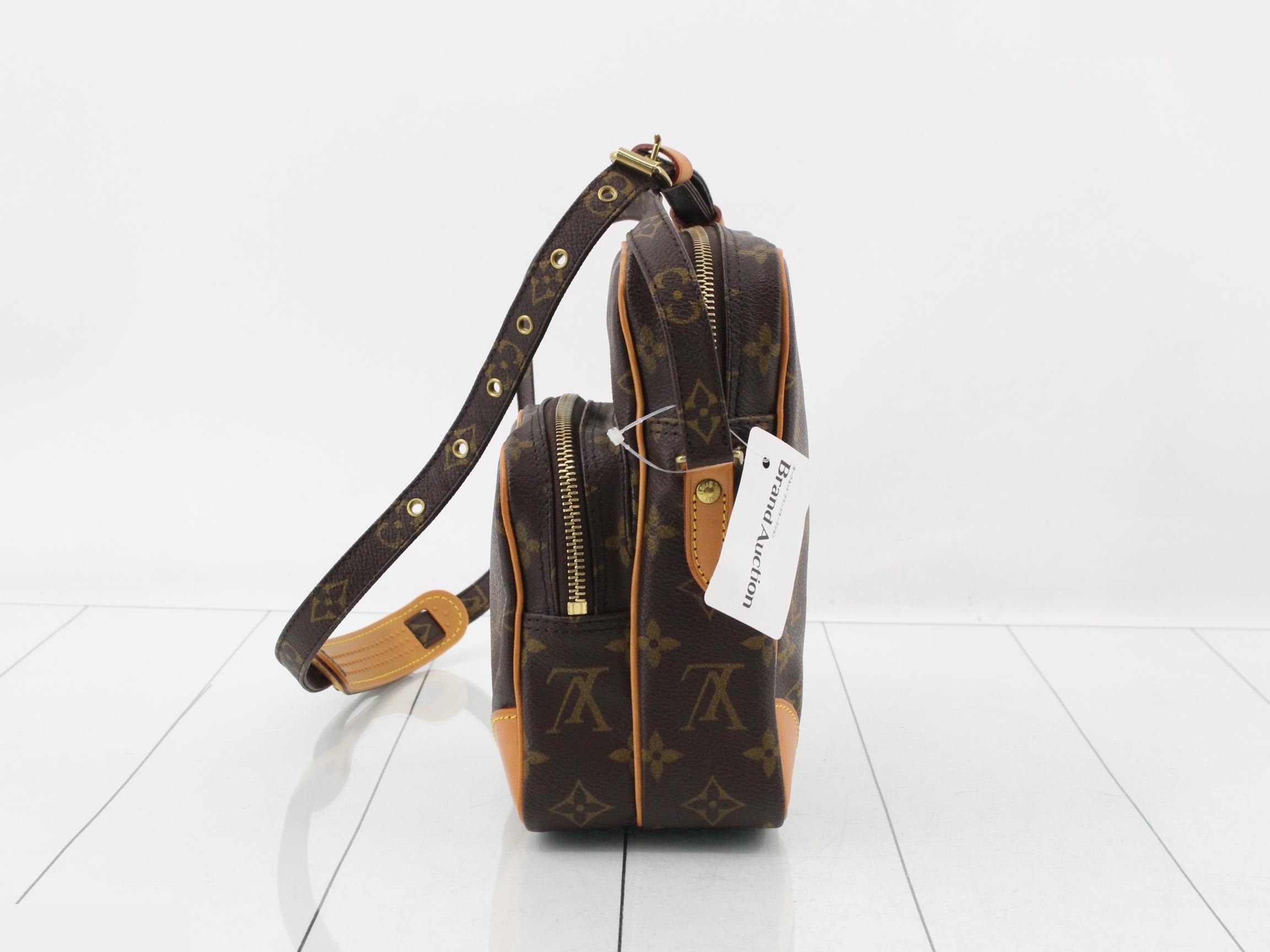 Amazon SD1001 (with storage bag) — view 3