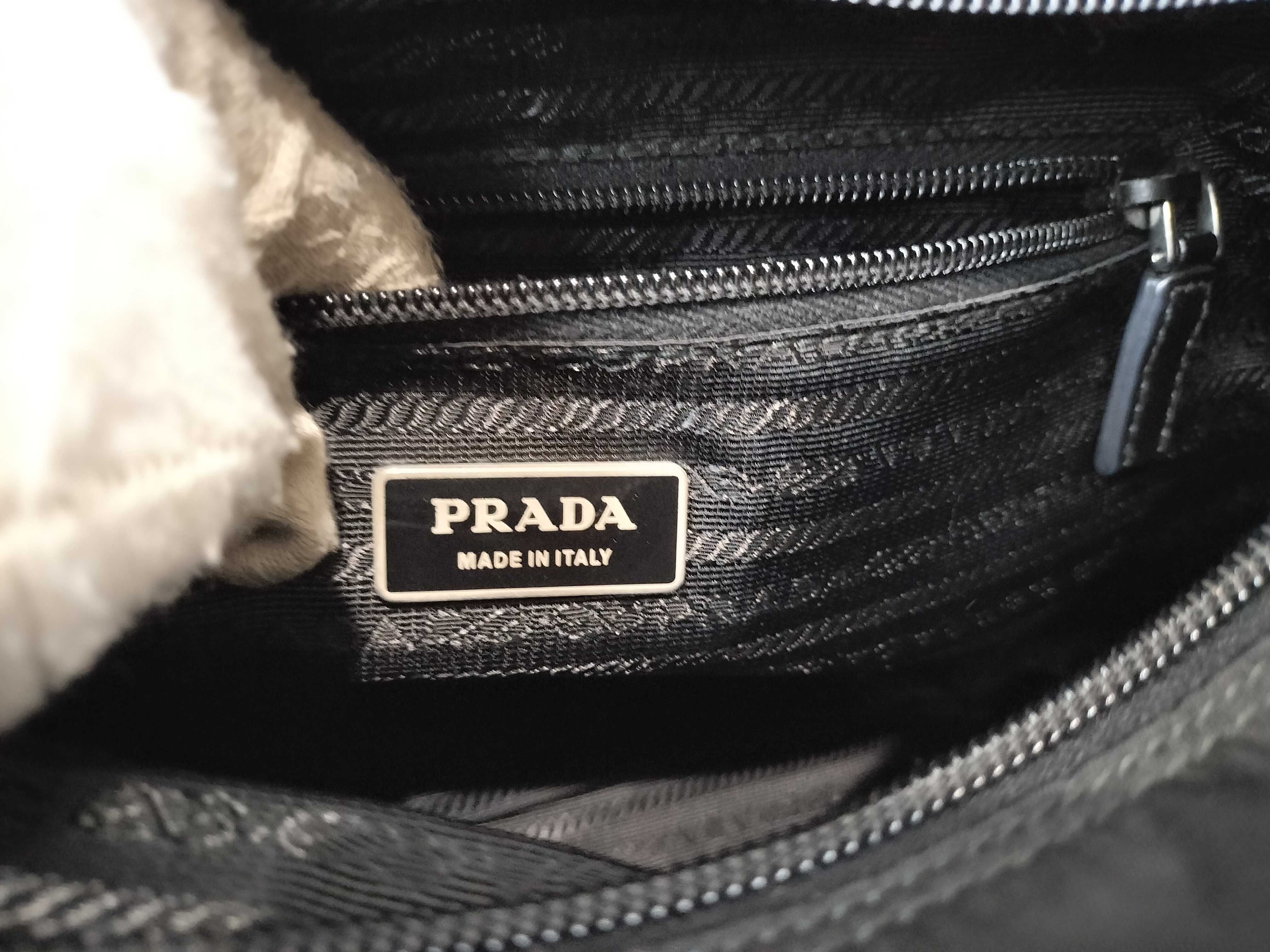 Nylon Messenger Bag Shoulder Bag — view 13