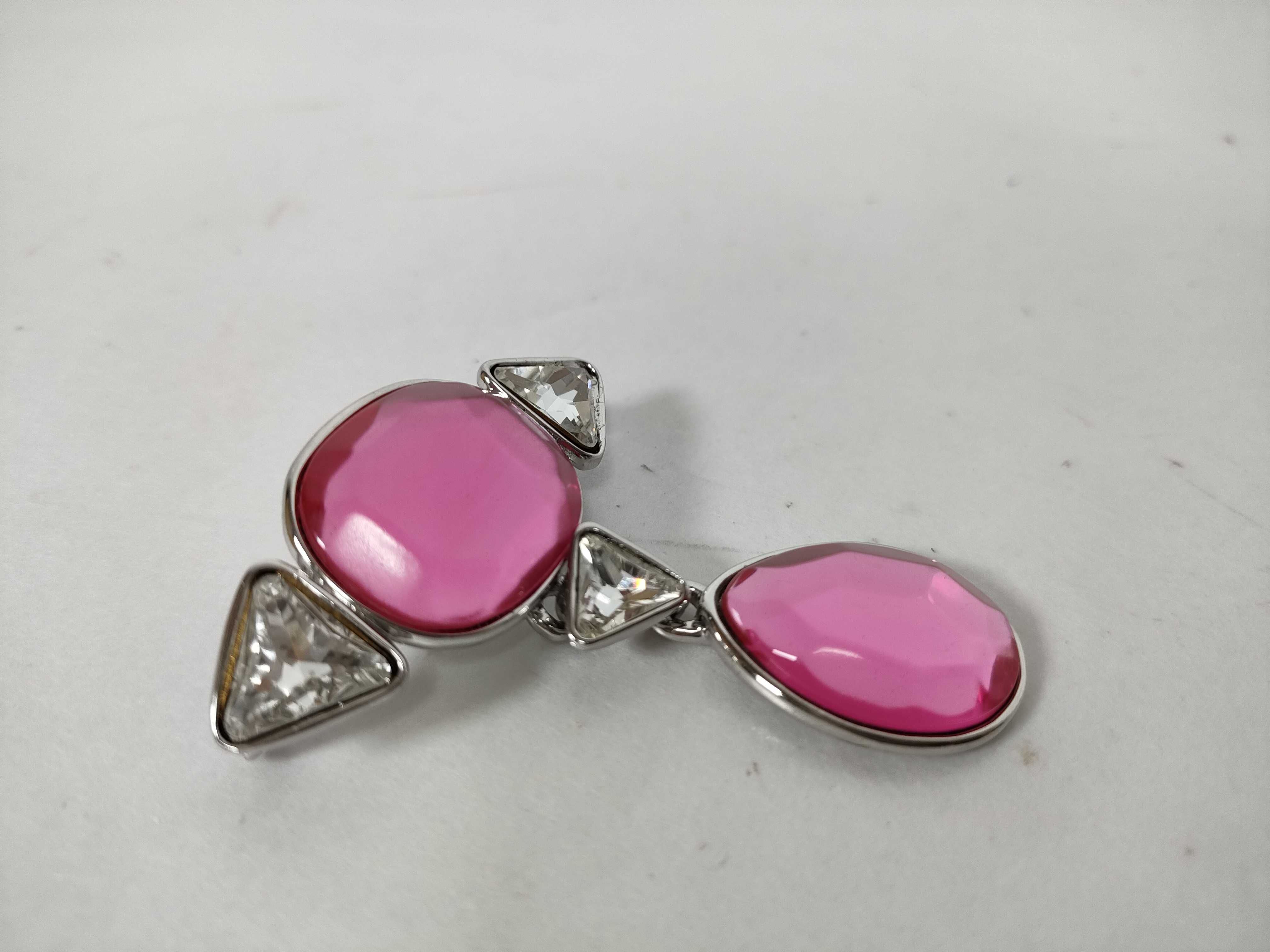 colored stone brooch — view 8