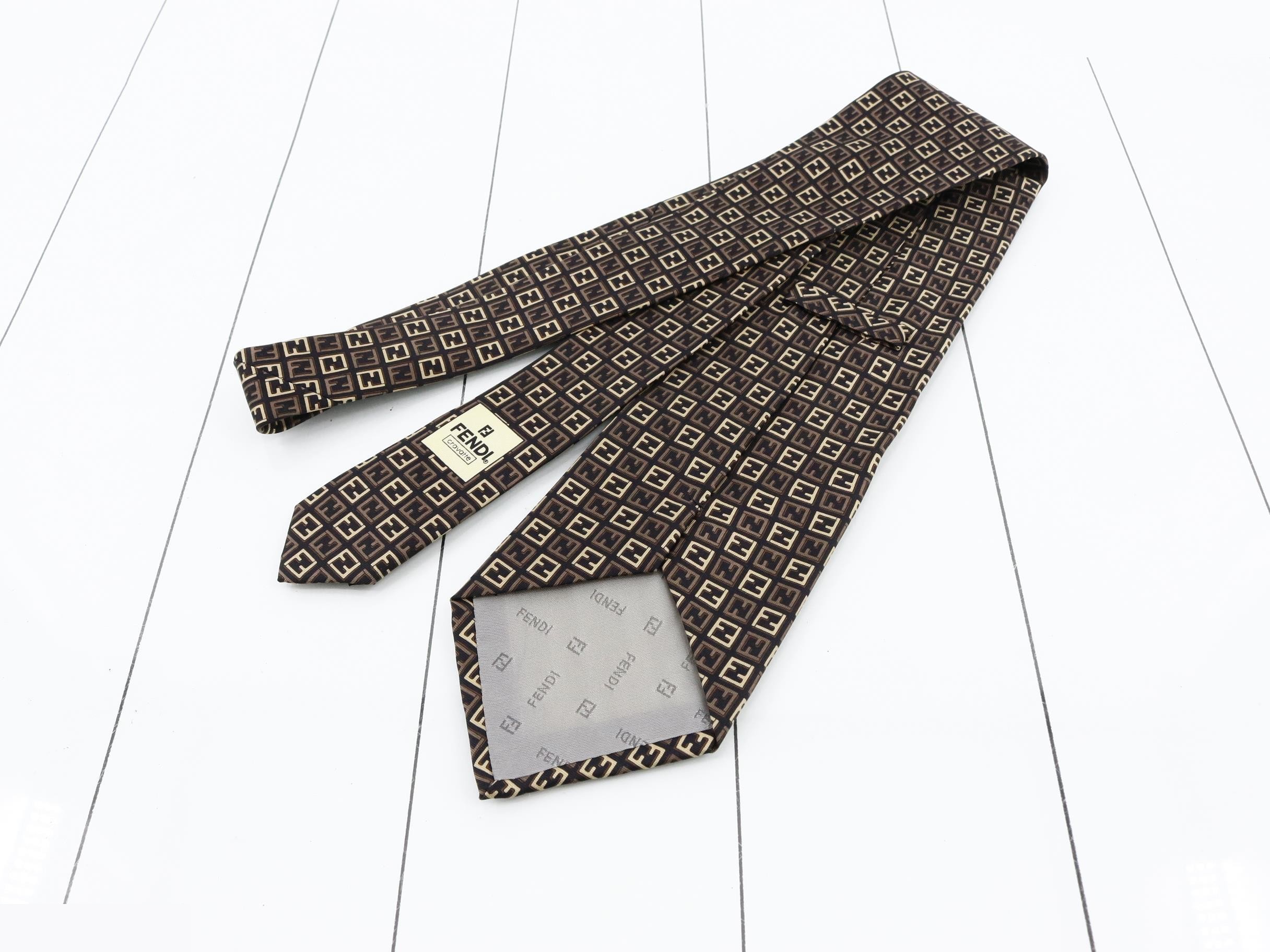 Other lines: Small items, accessories, ties — view 2