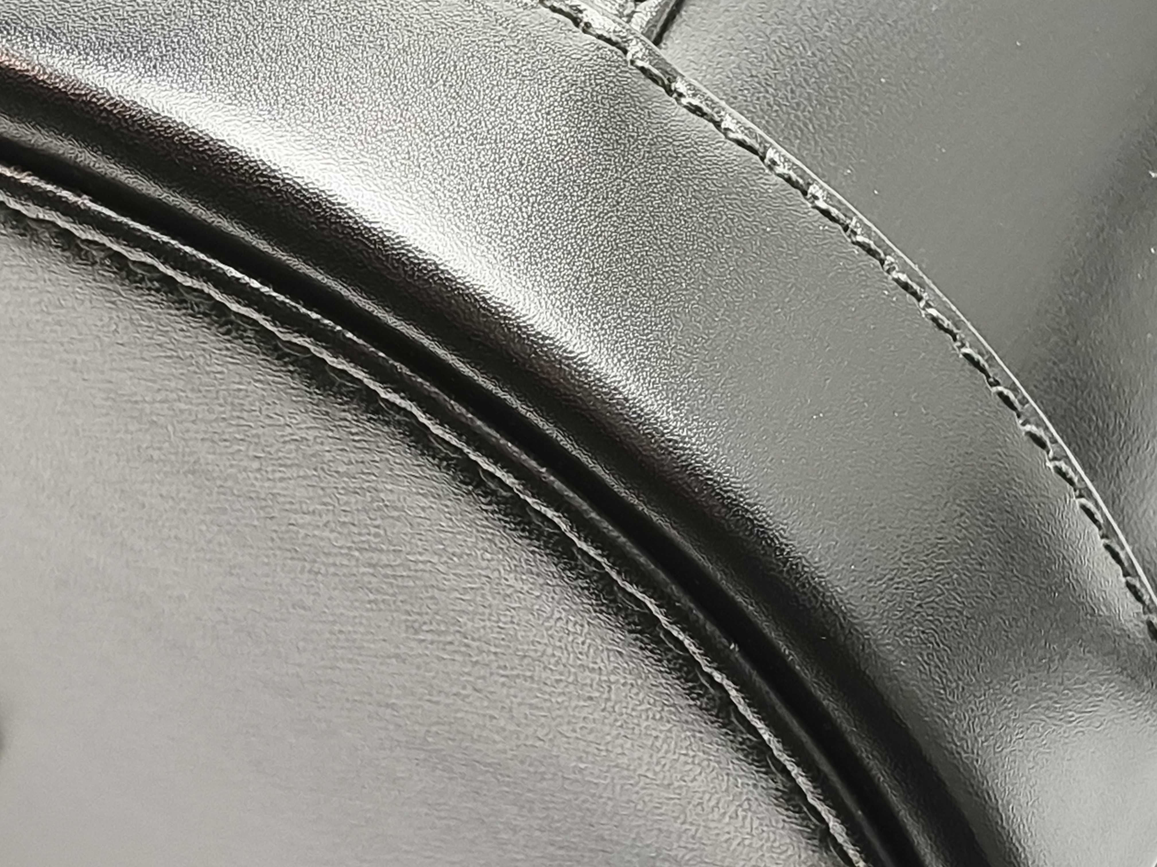 Horsebit Bucket Shoulder Bag — view 6