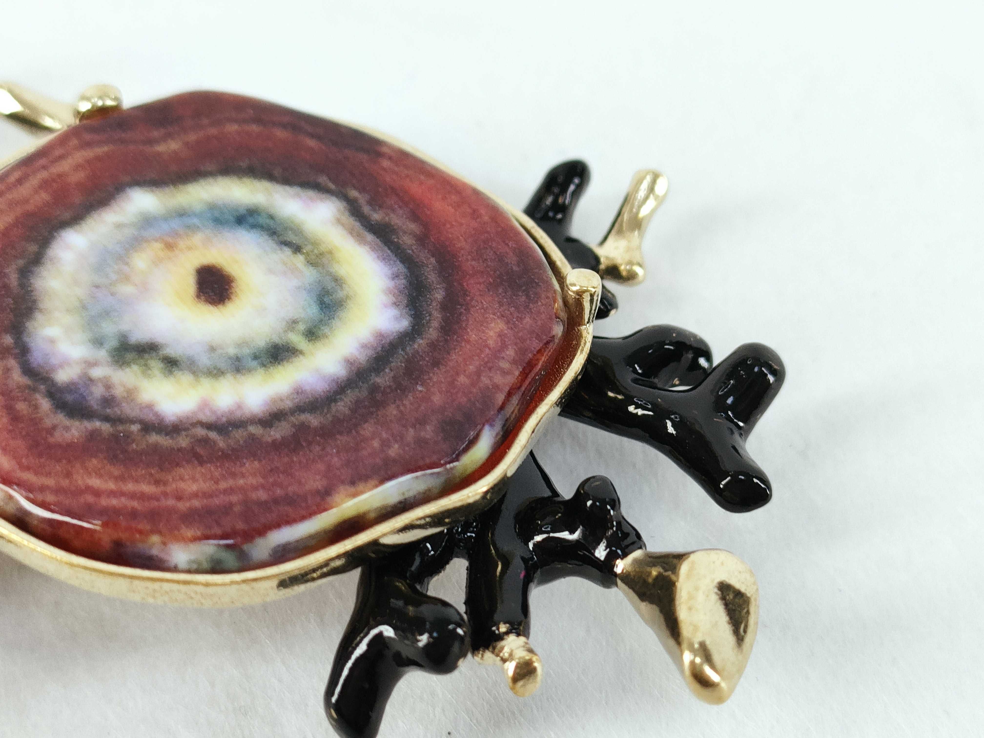 Coral Brooch — view 9