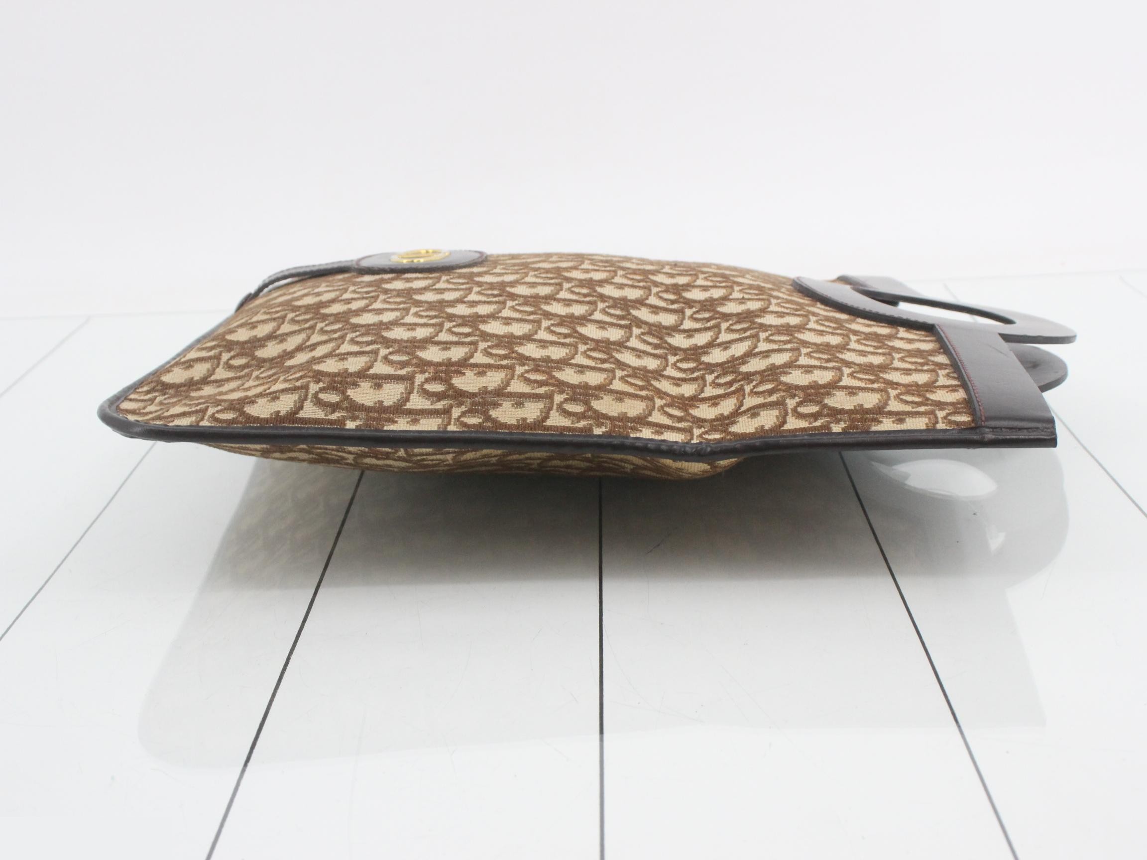 handbag — view 3