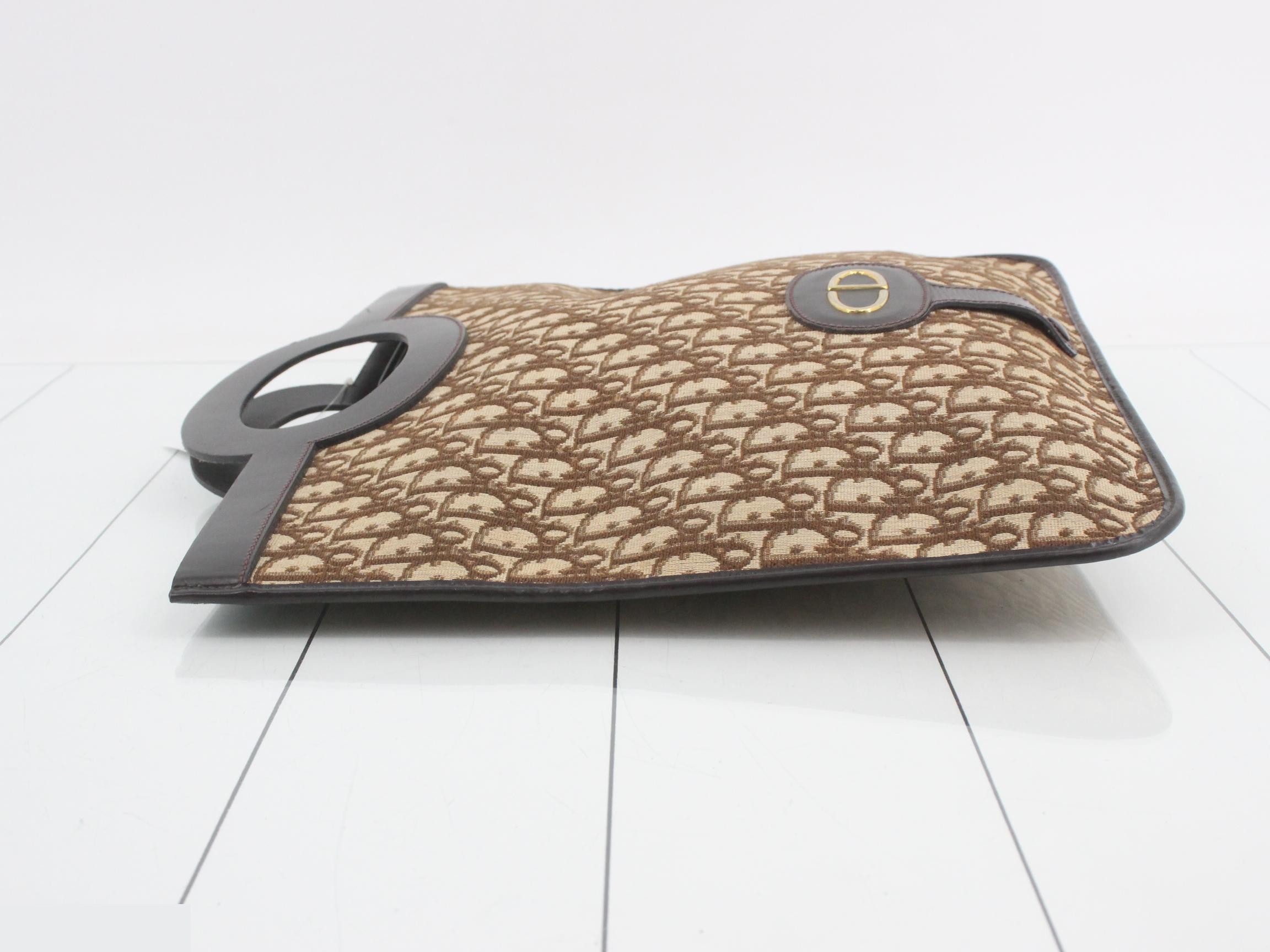 handbag — view 4