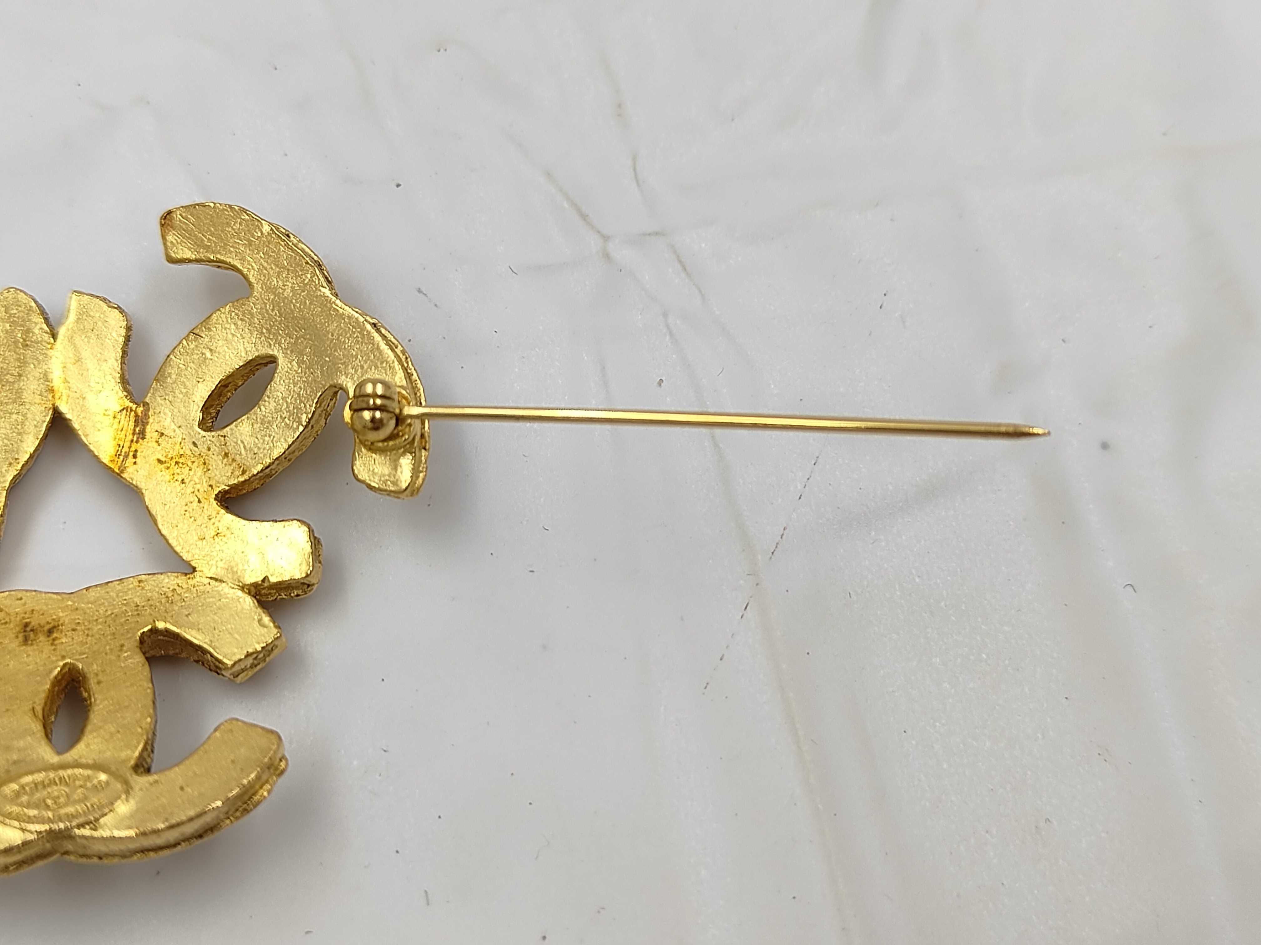 Triple Coco Mark Vintage 94A Brooch — view 3
