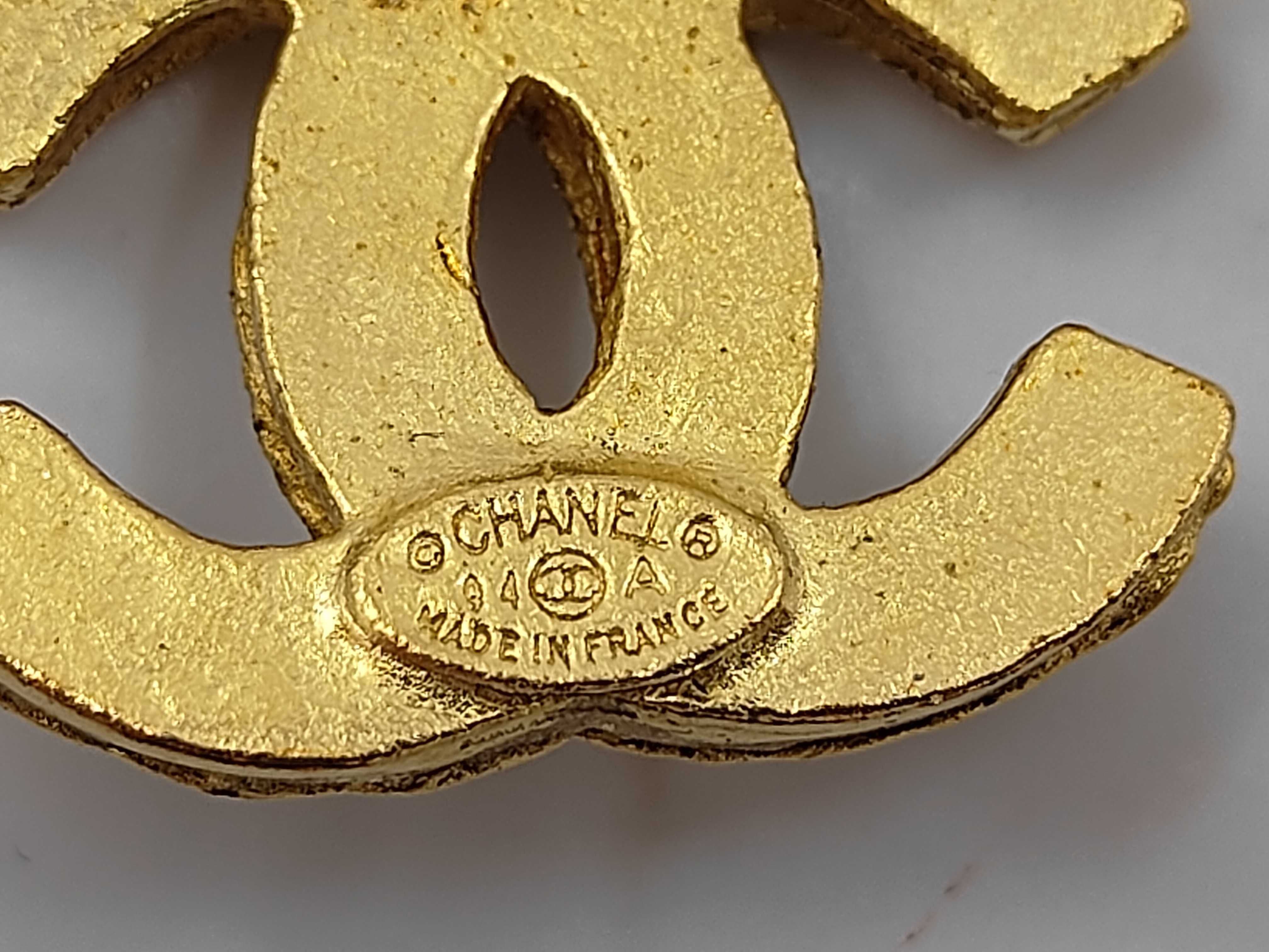 Triple Coco Mark Vintage 94A Brooch — view 4