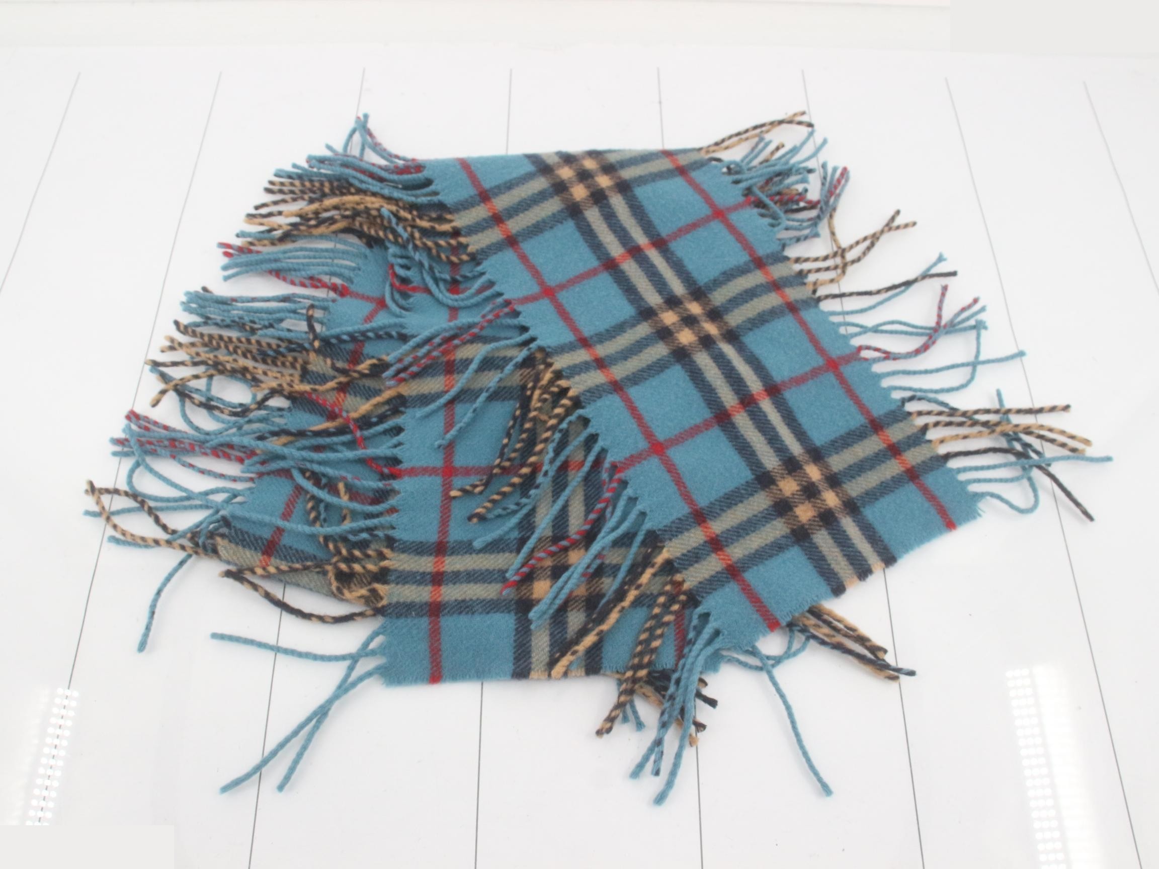 Cashmere scarf — view 2