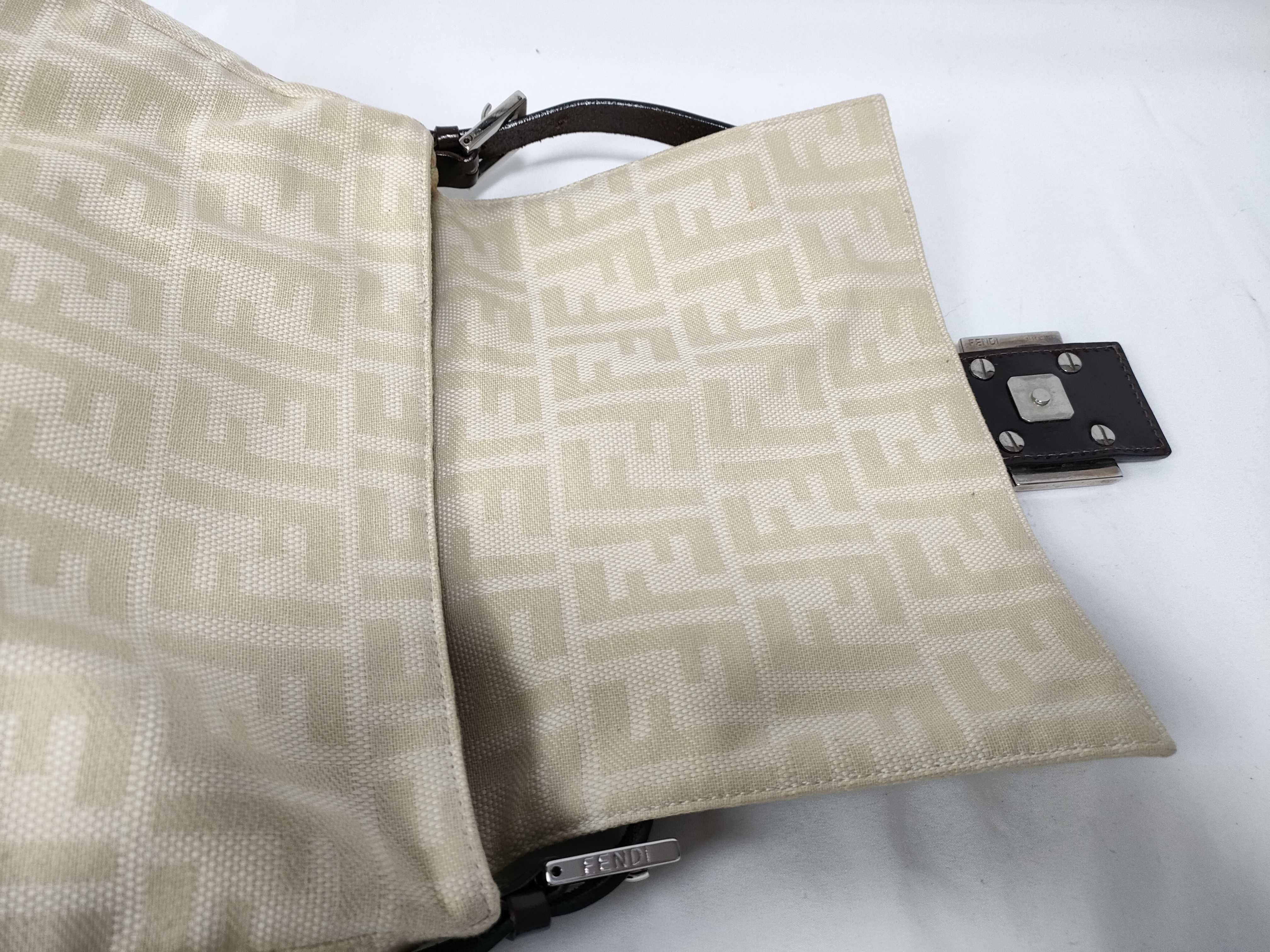 Mamma Bucket Zucca Shoulder Bag — view 11
