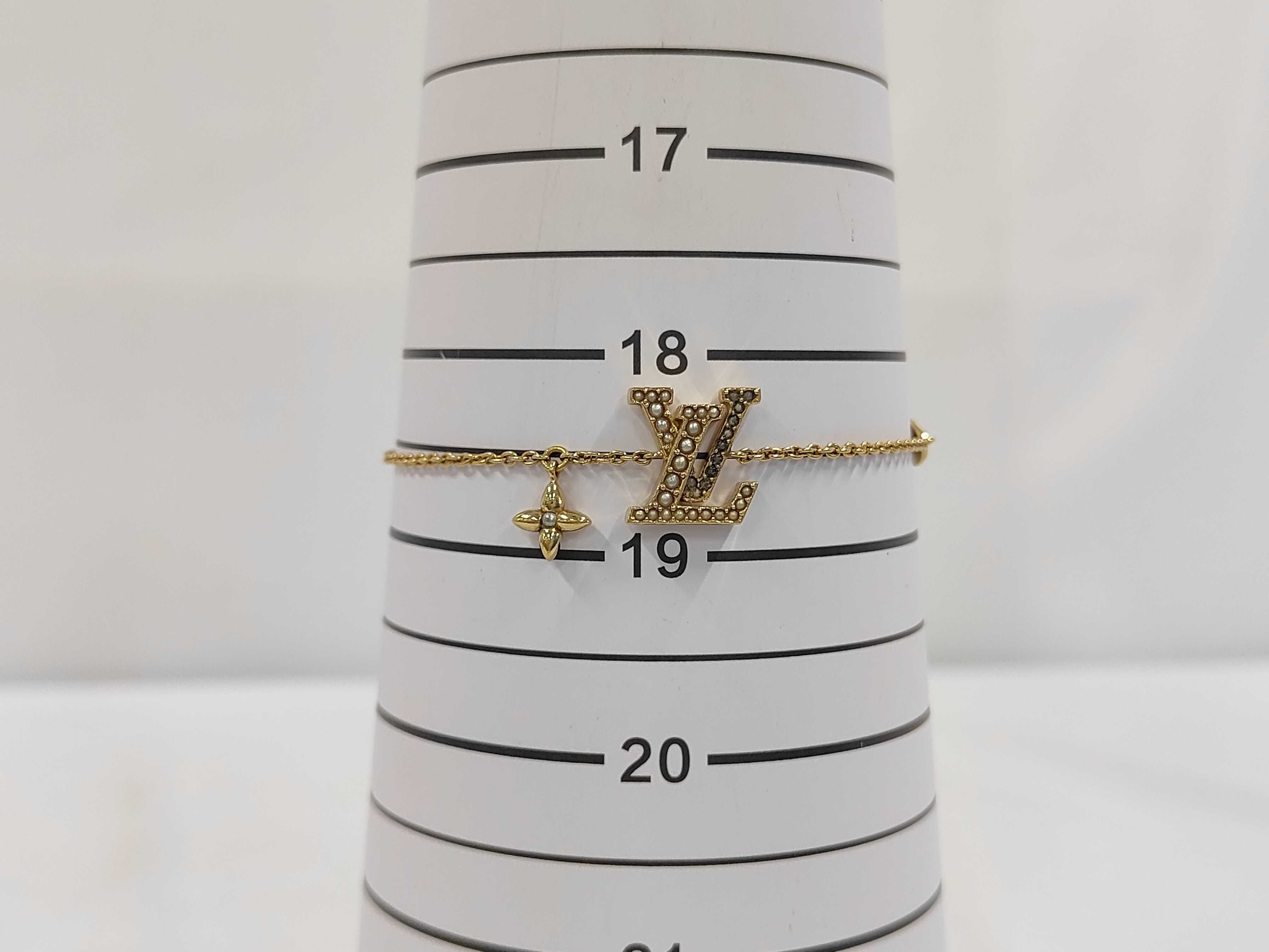 LV Iconic Pearl Bracelet M1086A Bracelet/Bangle — view 4