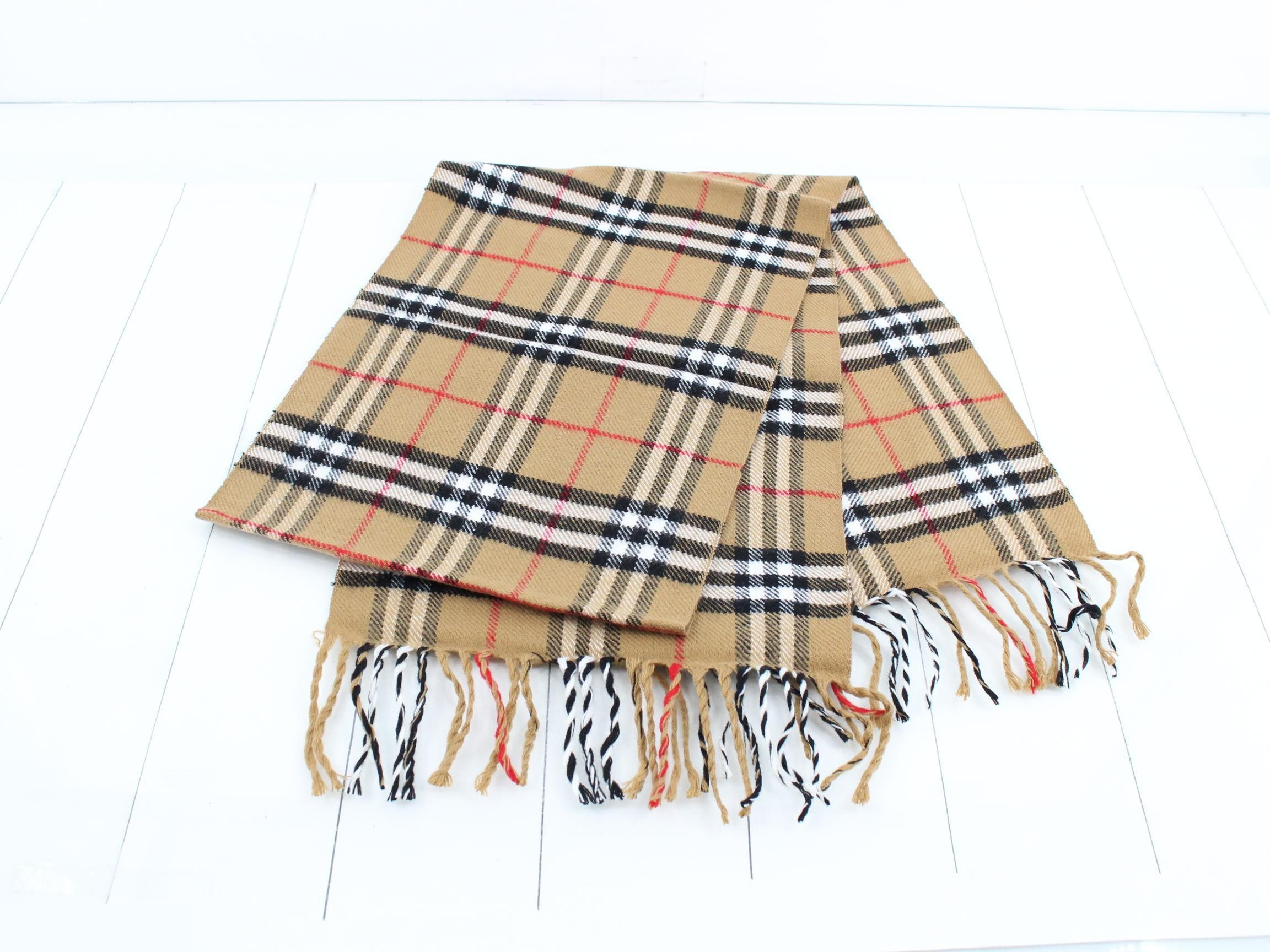 Other lines: Small items, accessories, and scarves — view 3