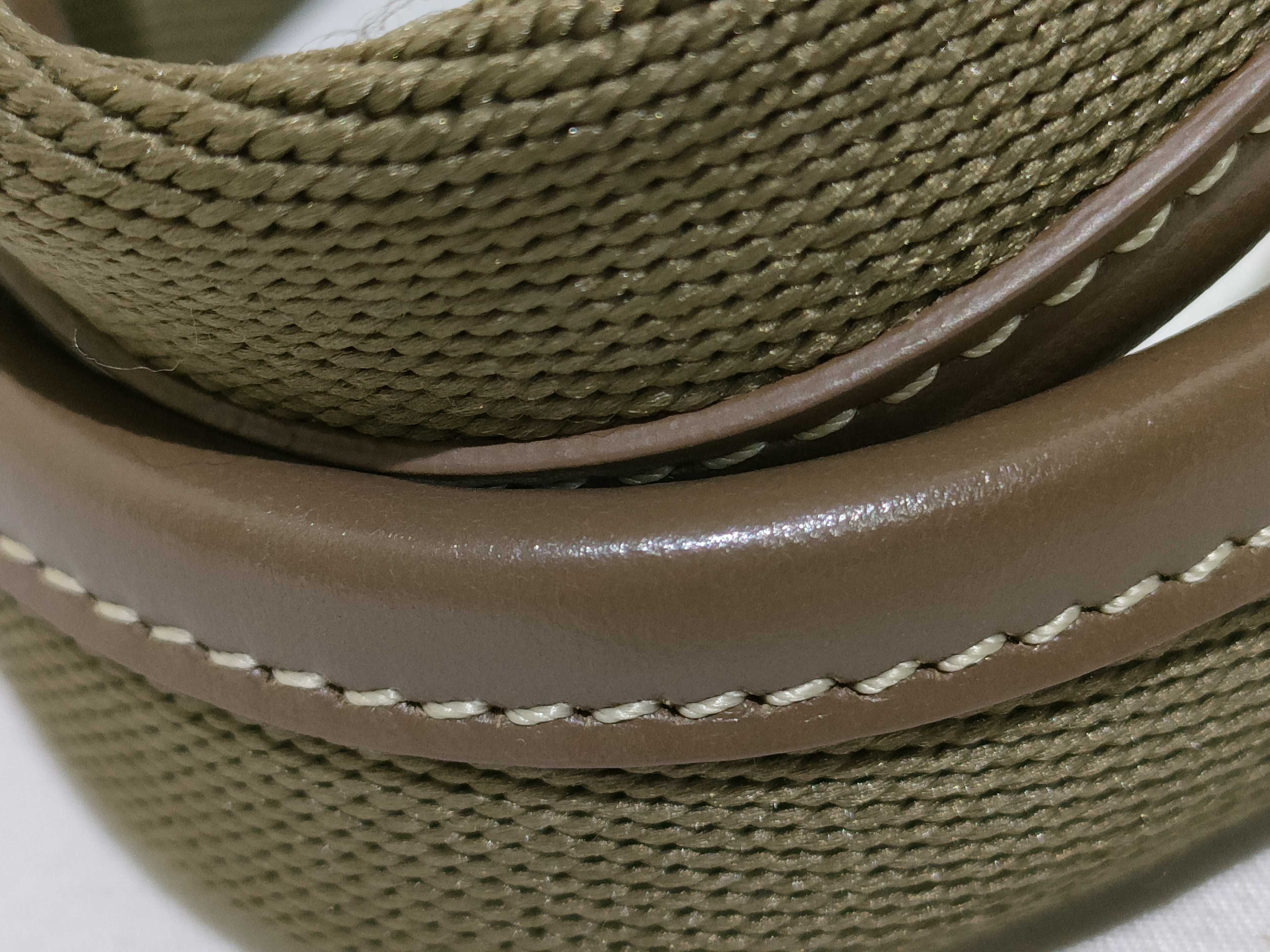 Woody Small Canvas Handbag (Khaki x Beige) — view 4