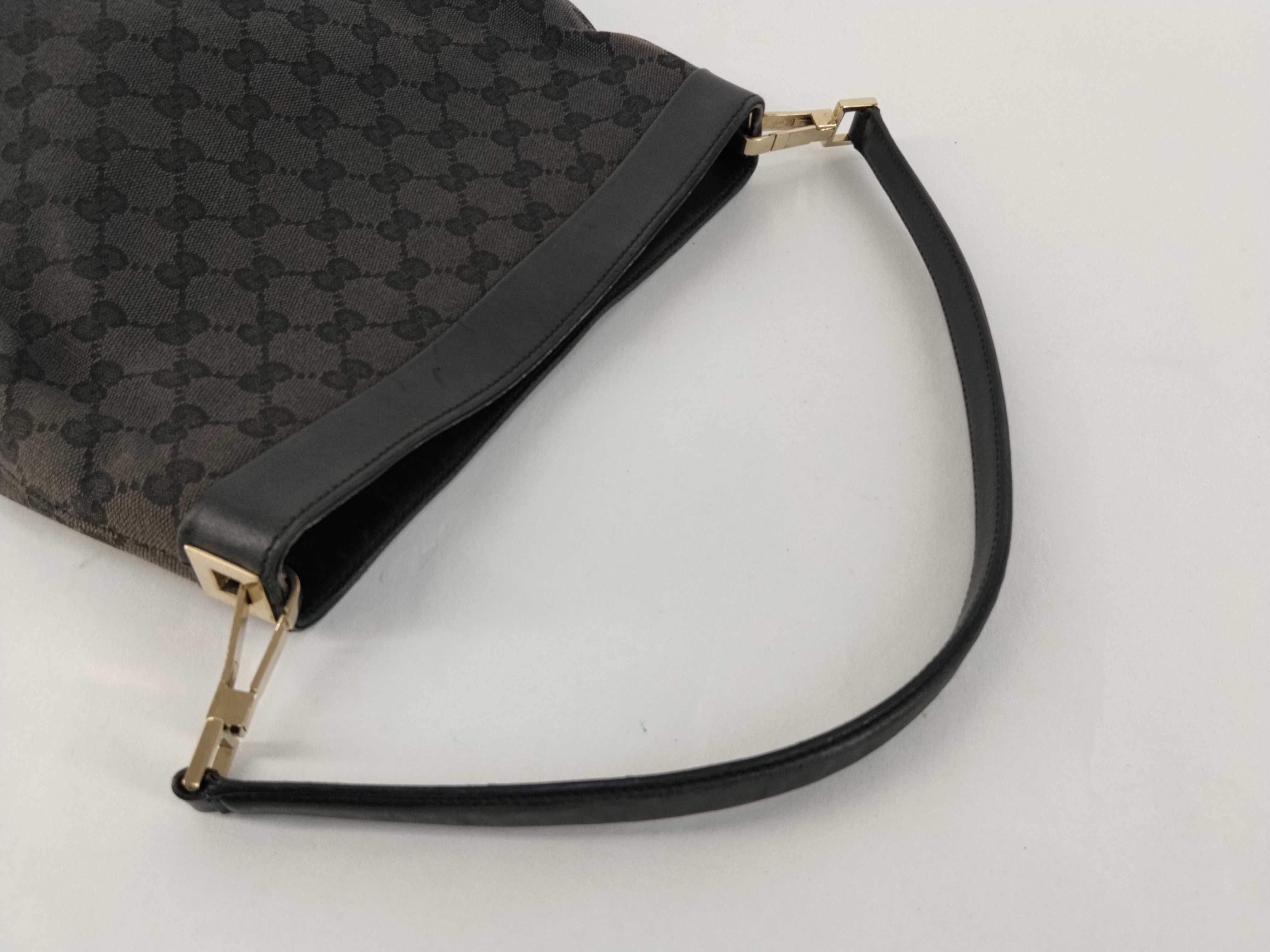 GG Canvas Bag / Gucci Handbag — view 3