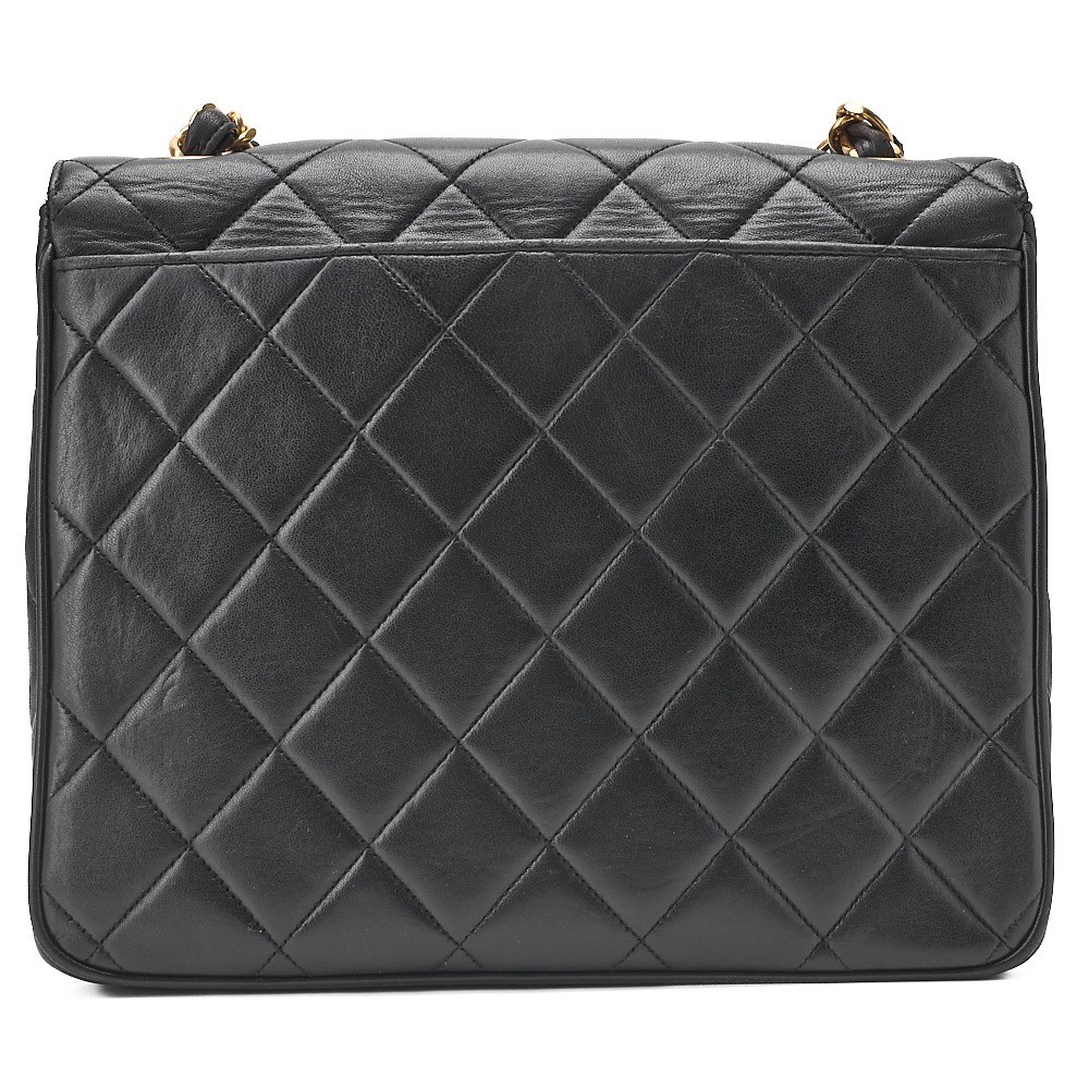 Lambskin Large Coco Single Chain Shoulder Bag — view 4