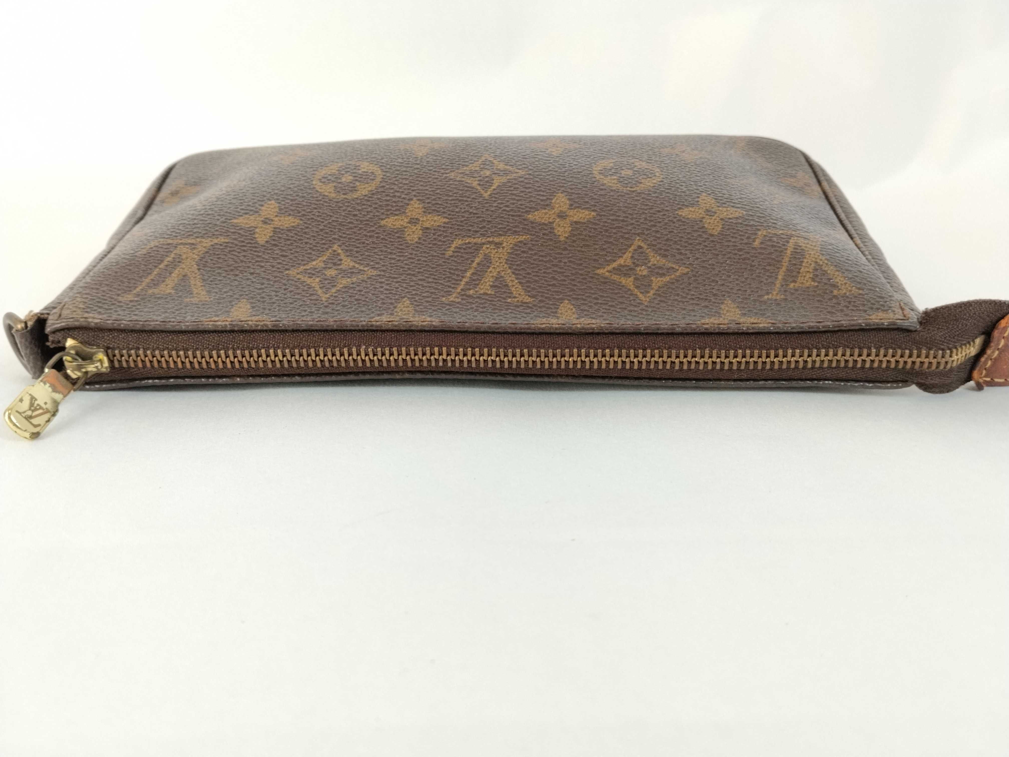 Monogram Pochette Accessoires Monogram M51980 Pouch — view 5