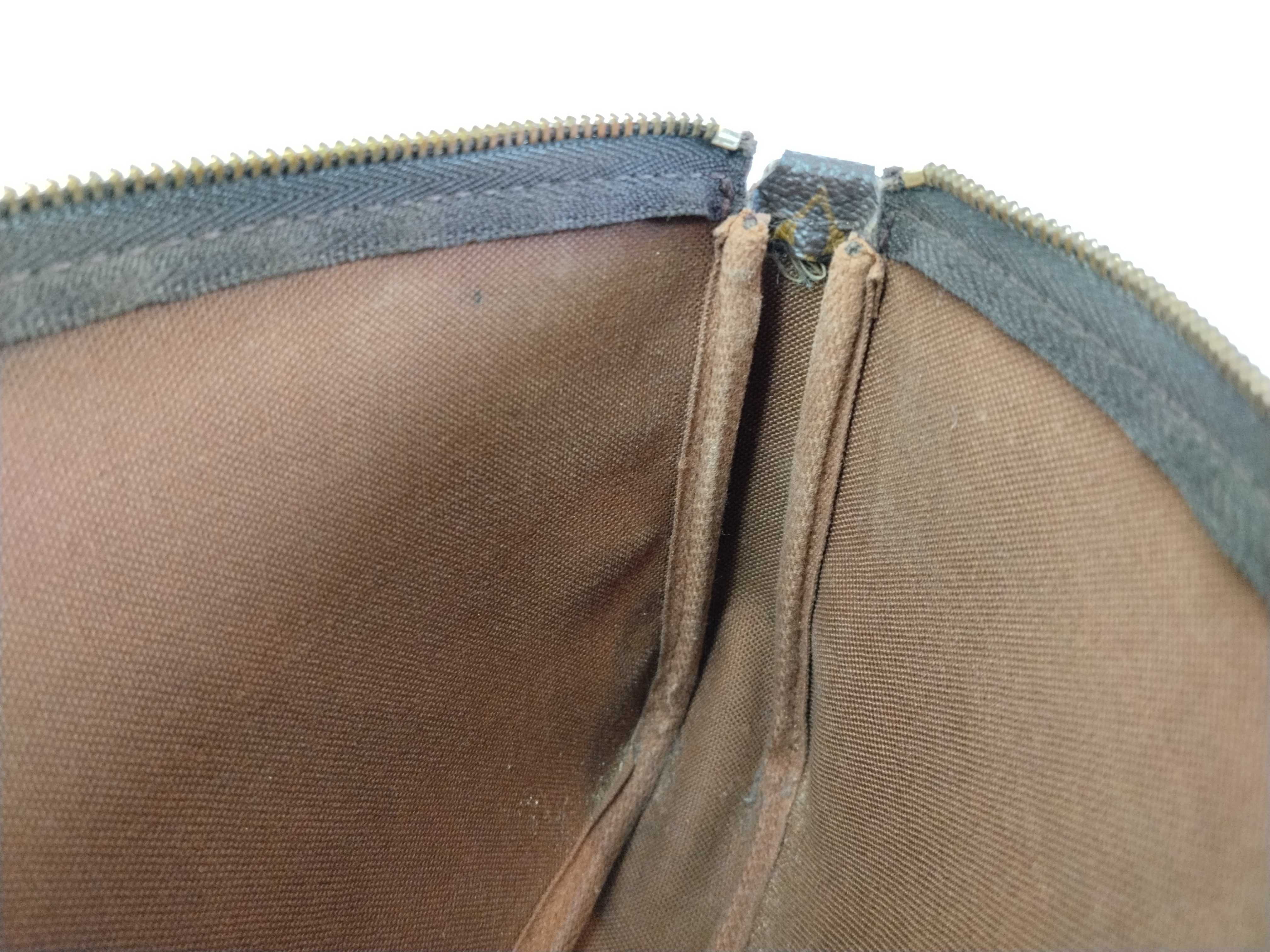 Monogram Pochette Accessoires Monogram M51980 Pouch — view 8