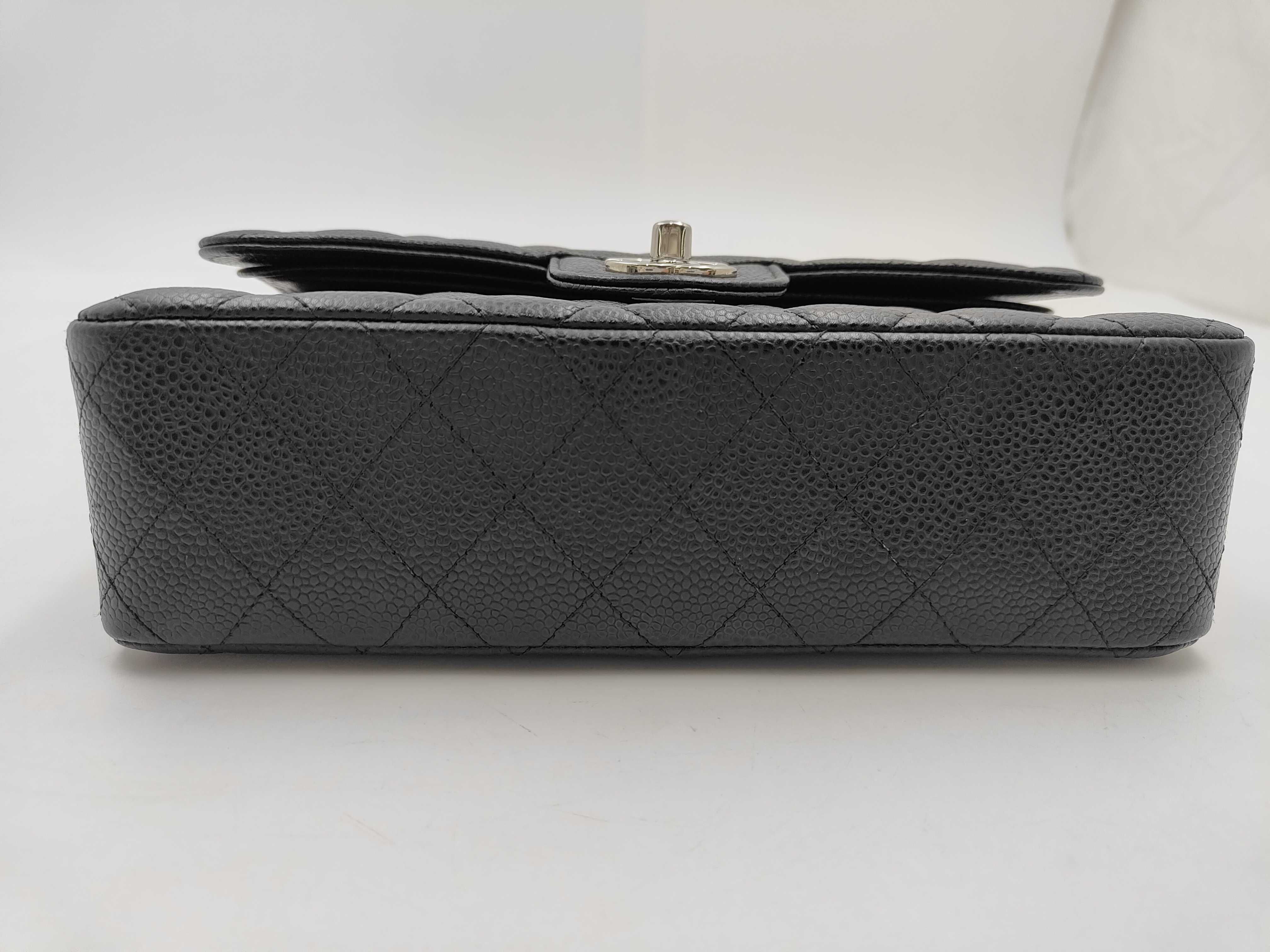 W-Flap 23 Chain Shoulder Bag, Matelassé Caviar Leather, Black, SS Shoulder Bag — view 5