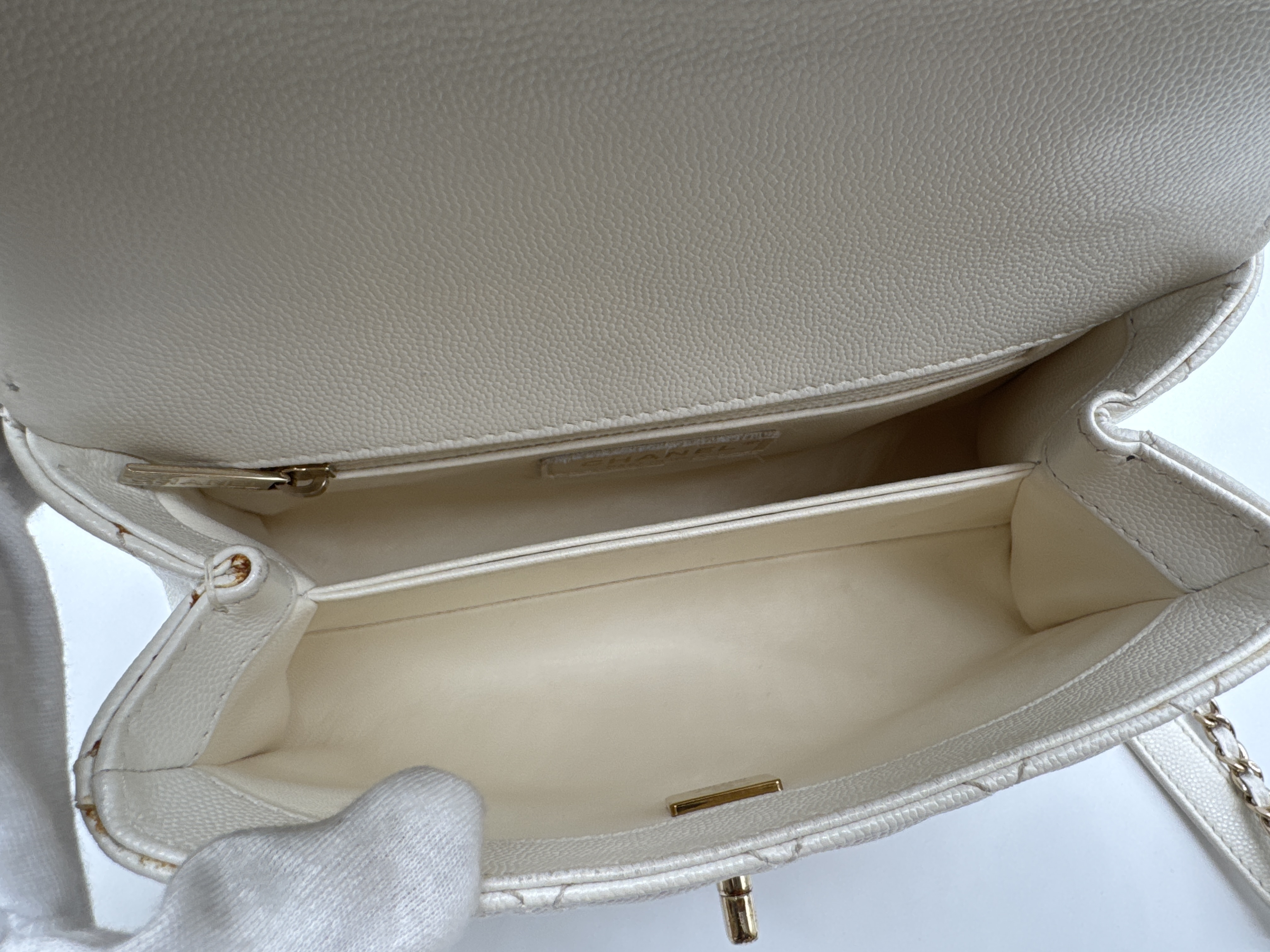 Caviar Skin Coco Handle Shoulder Bag — view 11