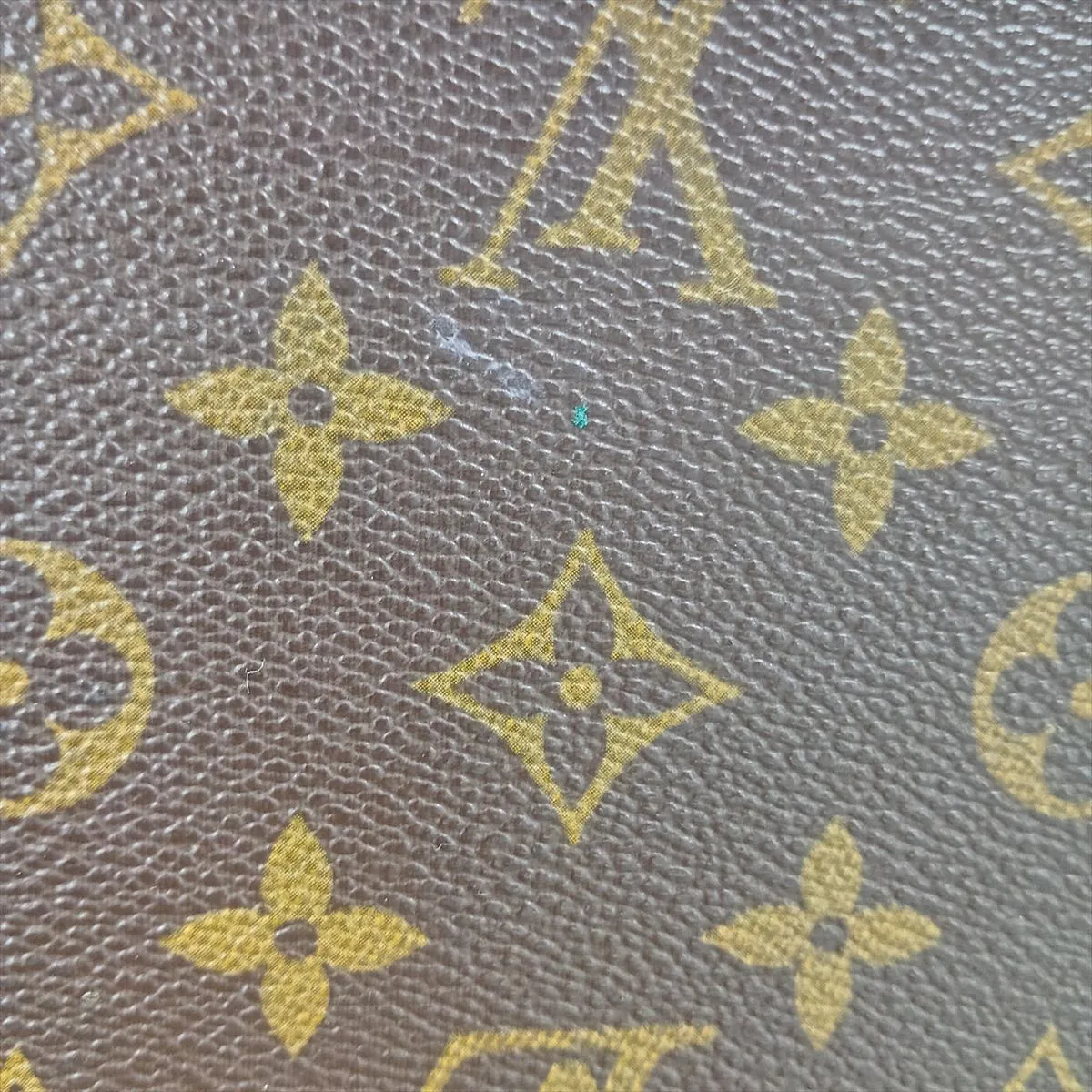 Monogram Boite à Tou M47236, serial number unknown, brown. — view 11