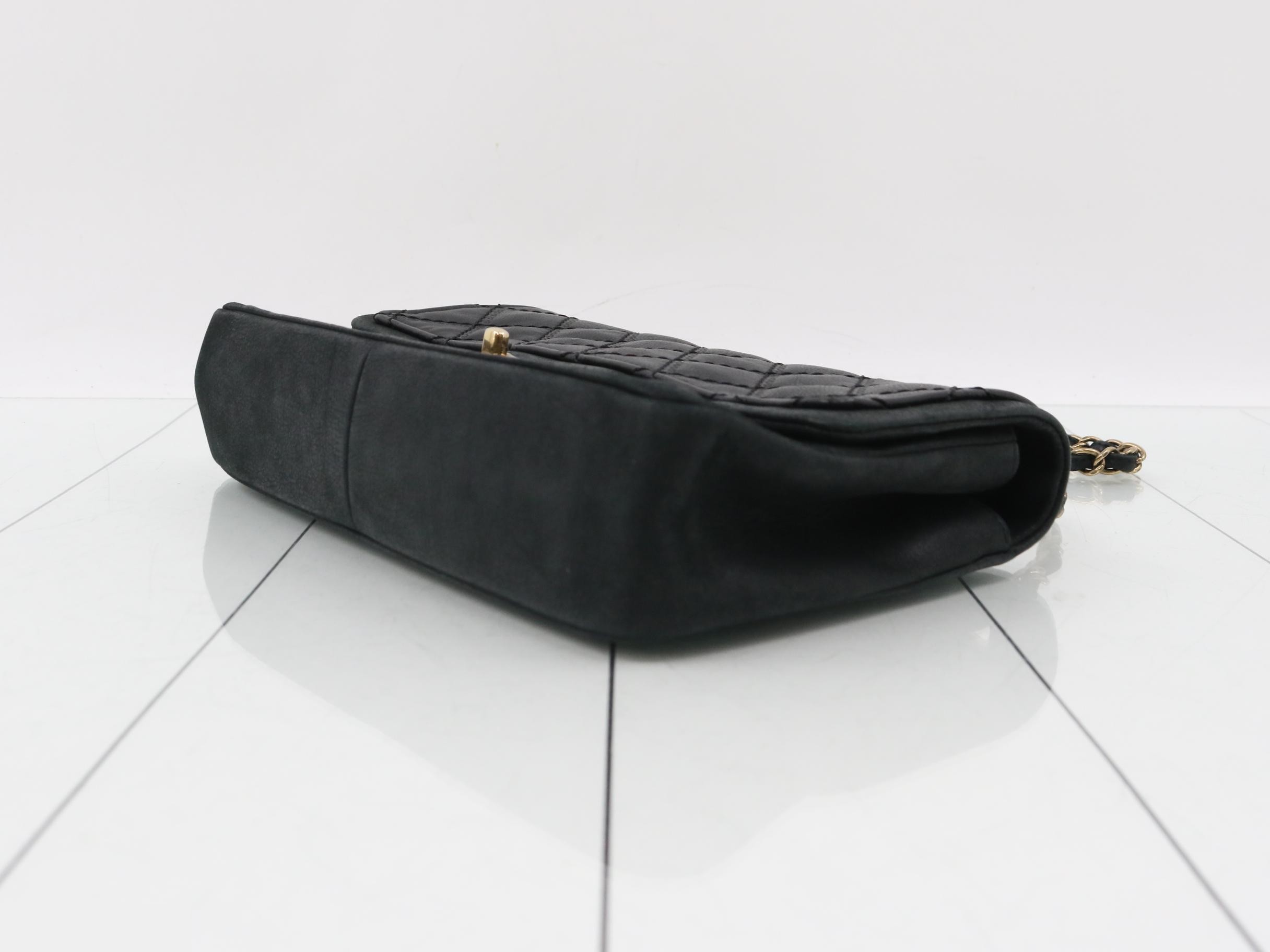 quilted Matelassé chain shoulder bag, serial number 19 series. — view 6