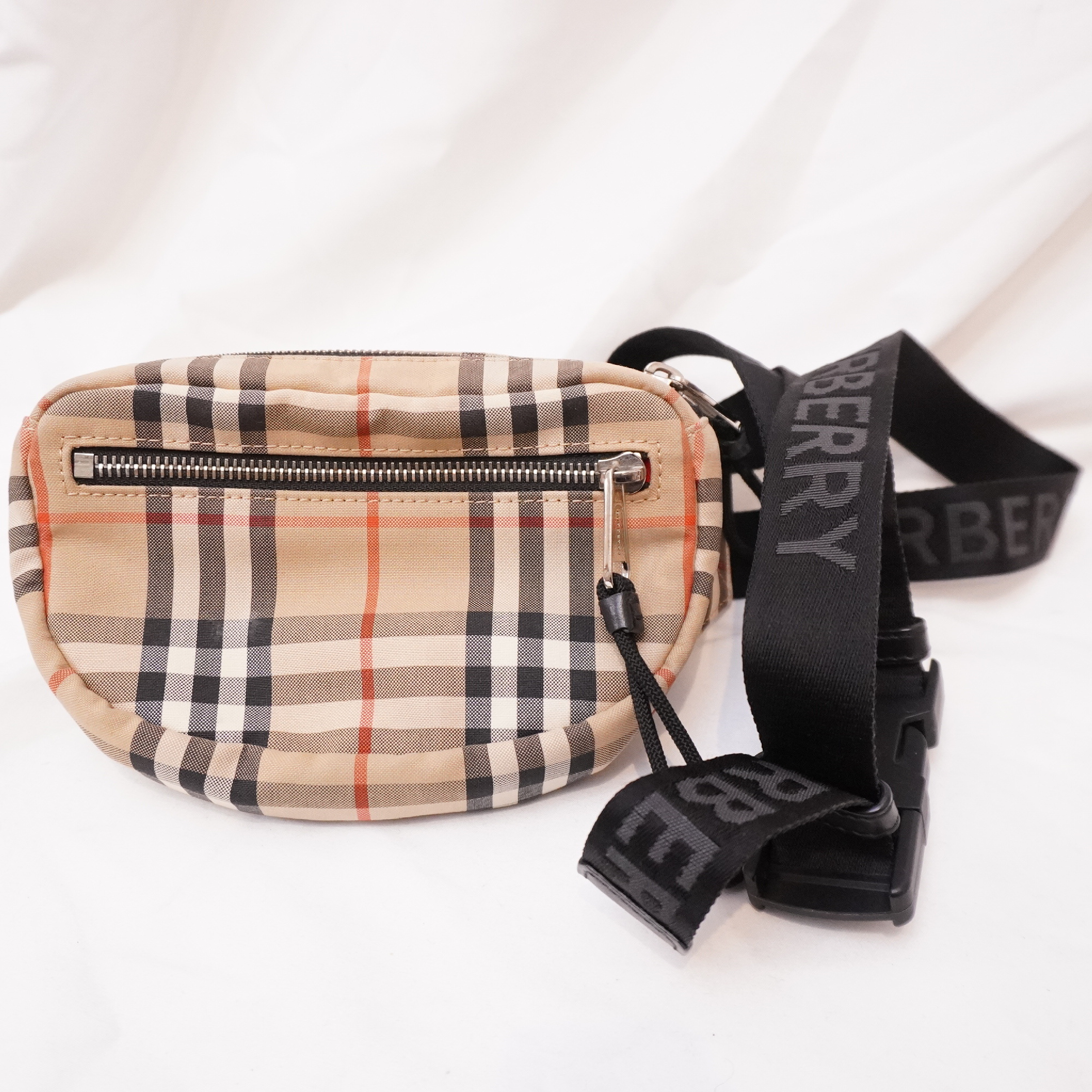 Nova Check Shoulder Bag