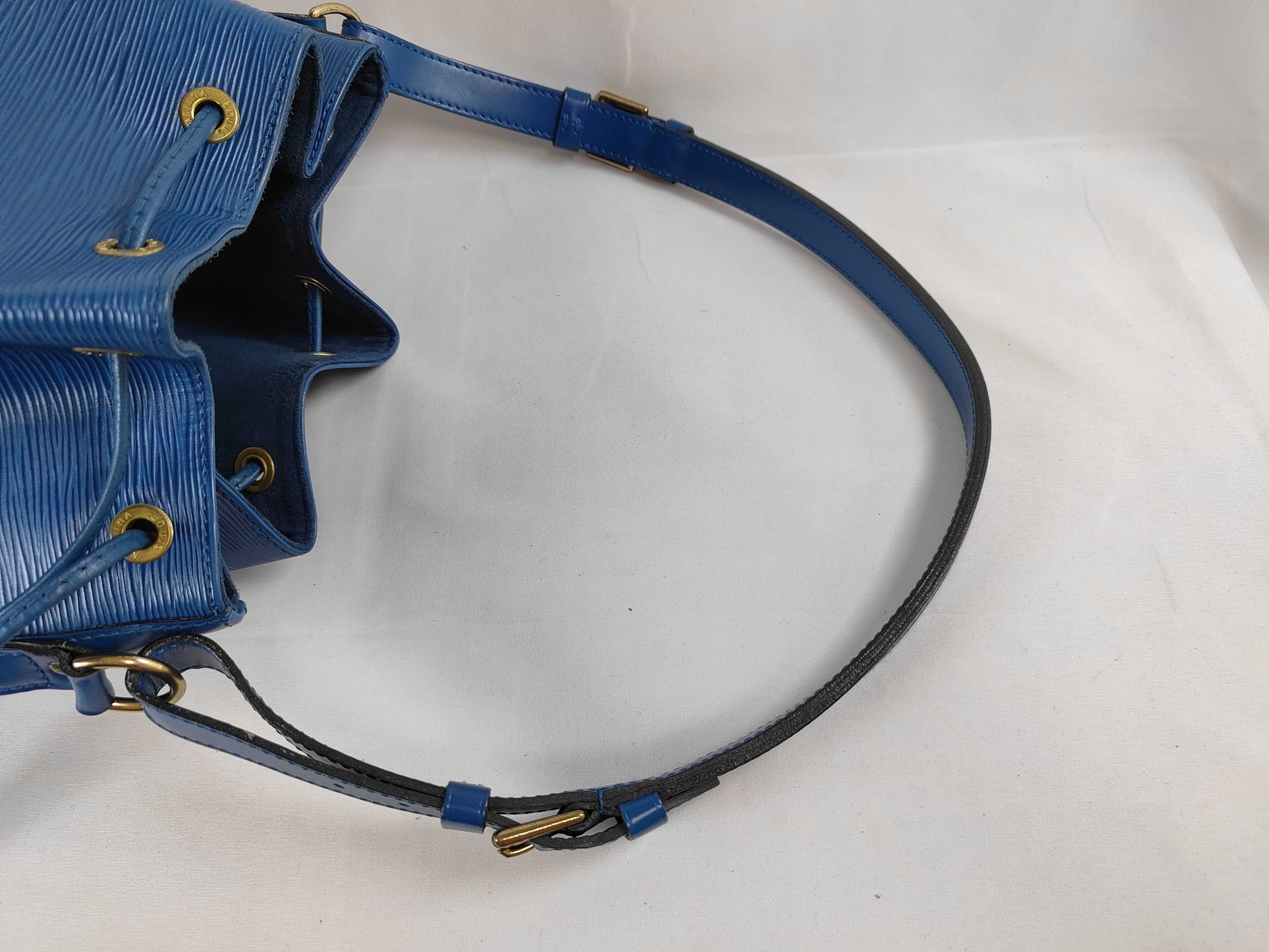 Epi Noé Epi Shoulder Bag — view 3