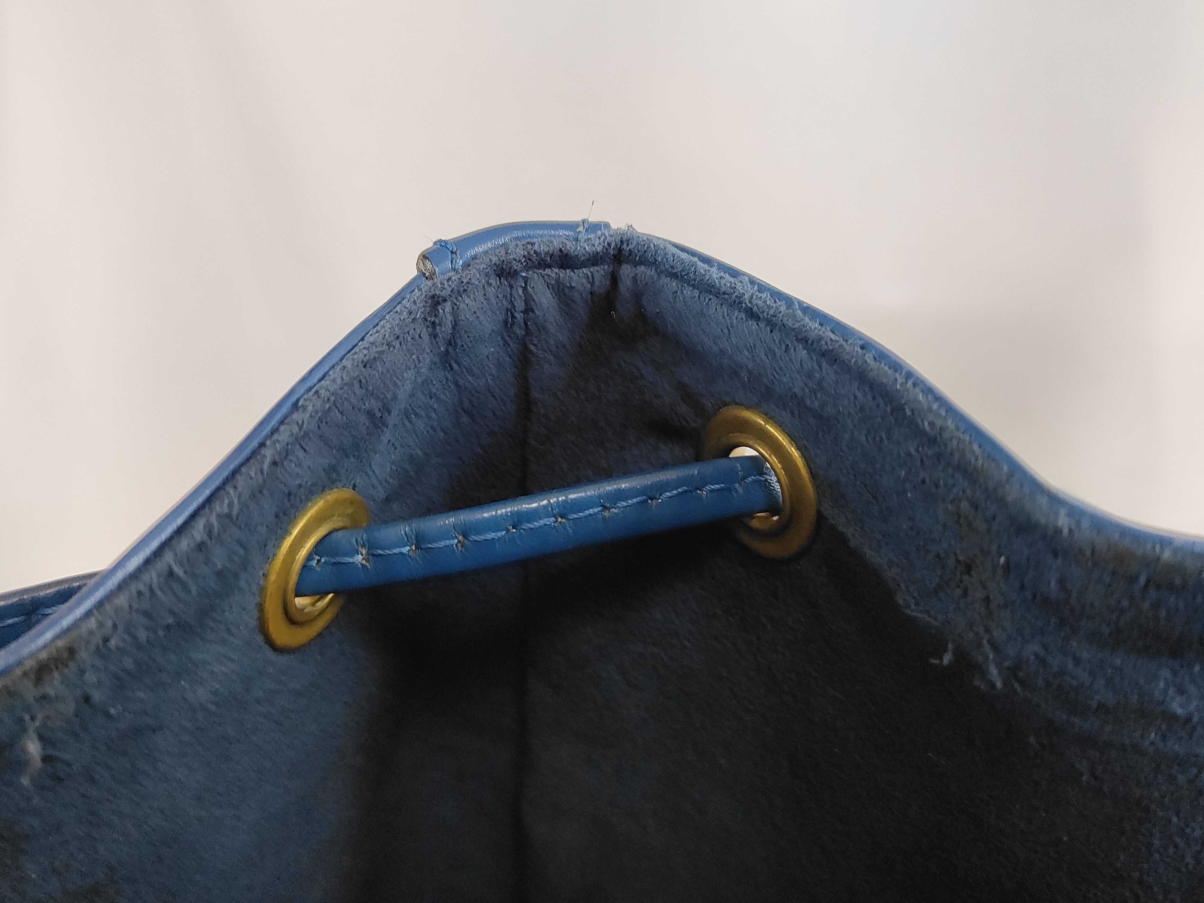 Epi Noé Epi Shoulder Bag — view 8