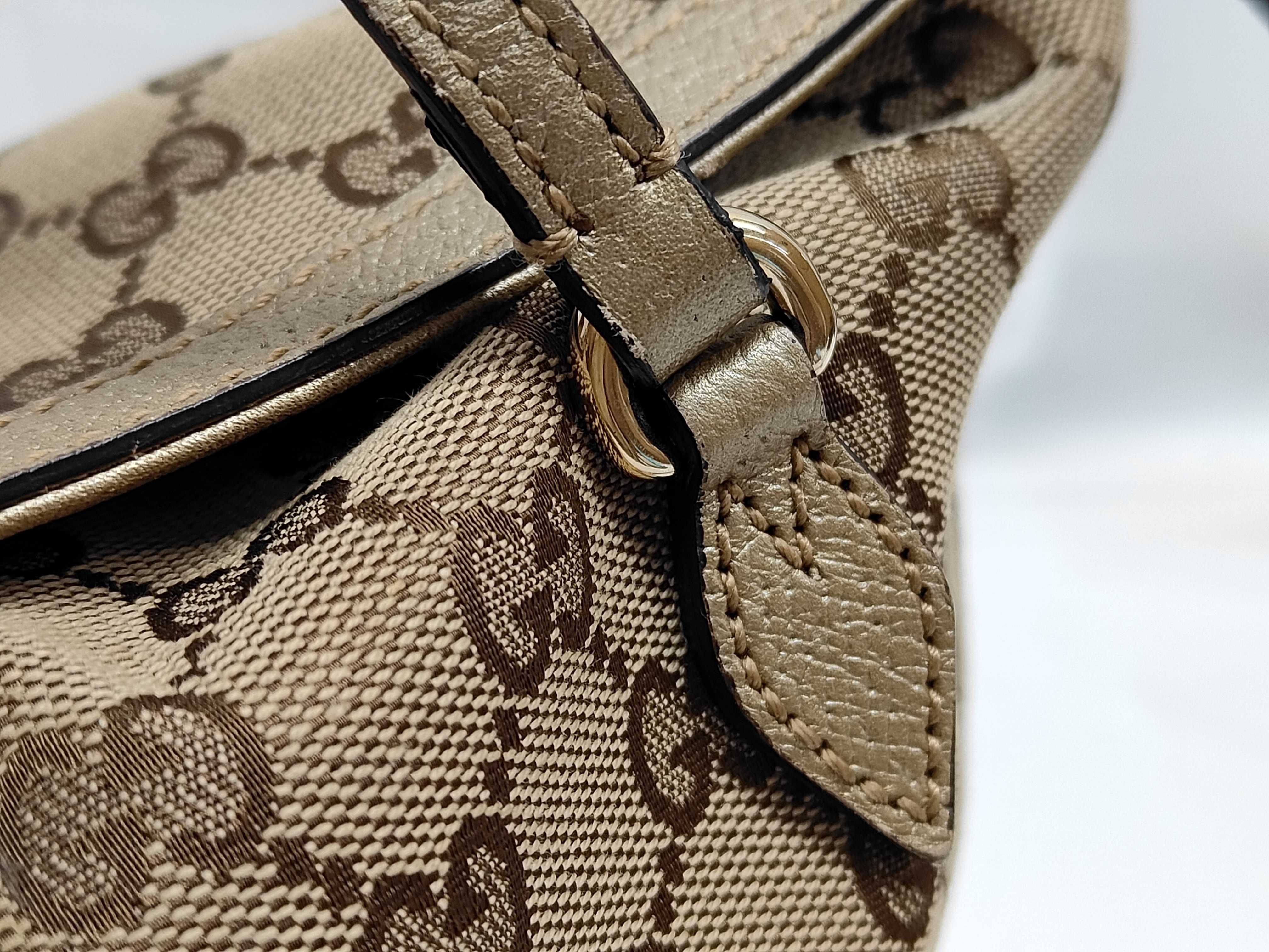 GG Supreme Canvas Tote Bag Gold — view 4