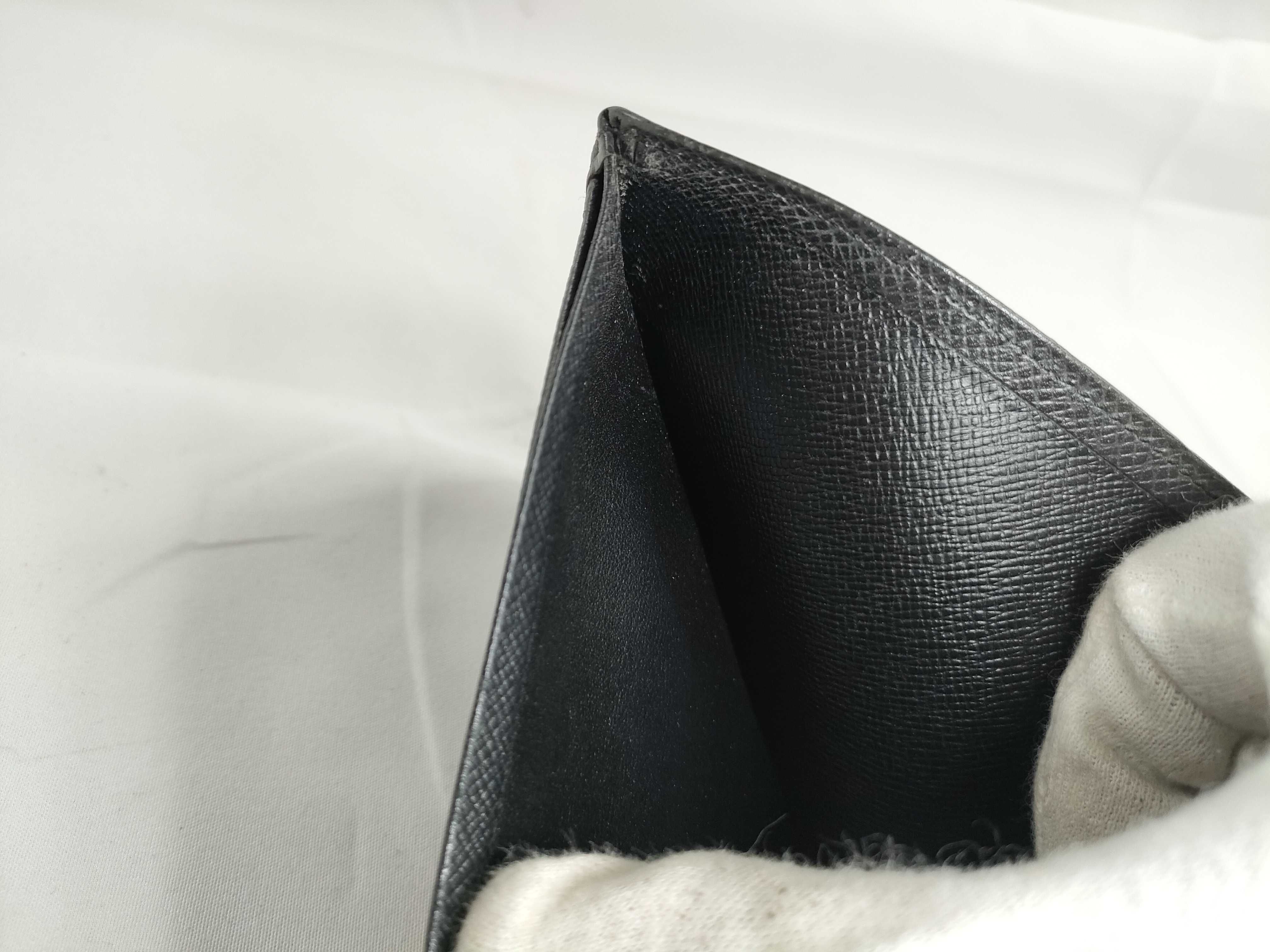 Taiga Leather Wallet — view 11