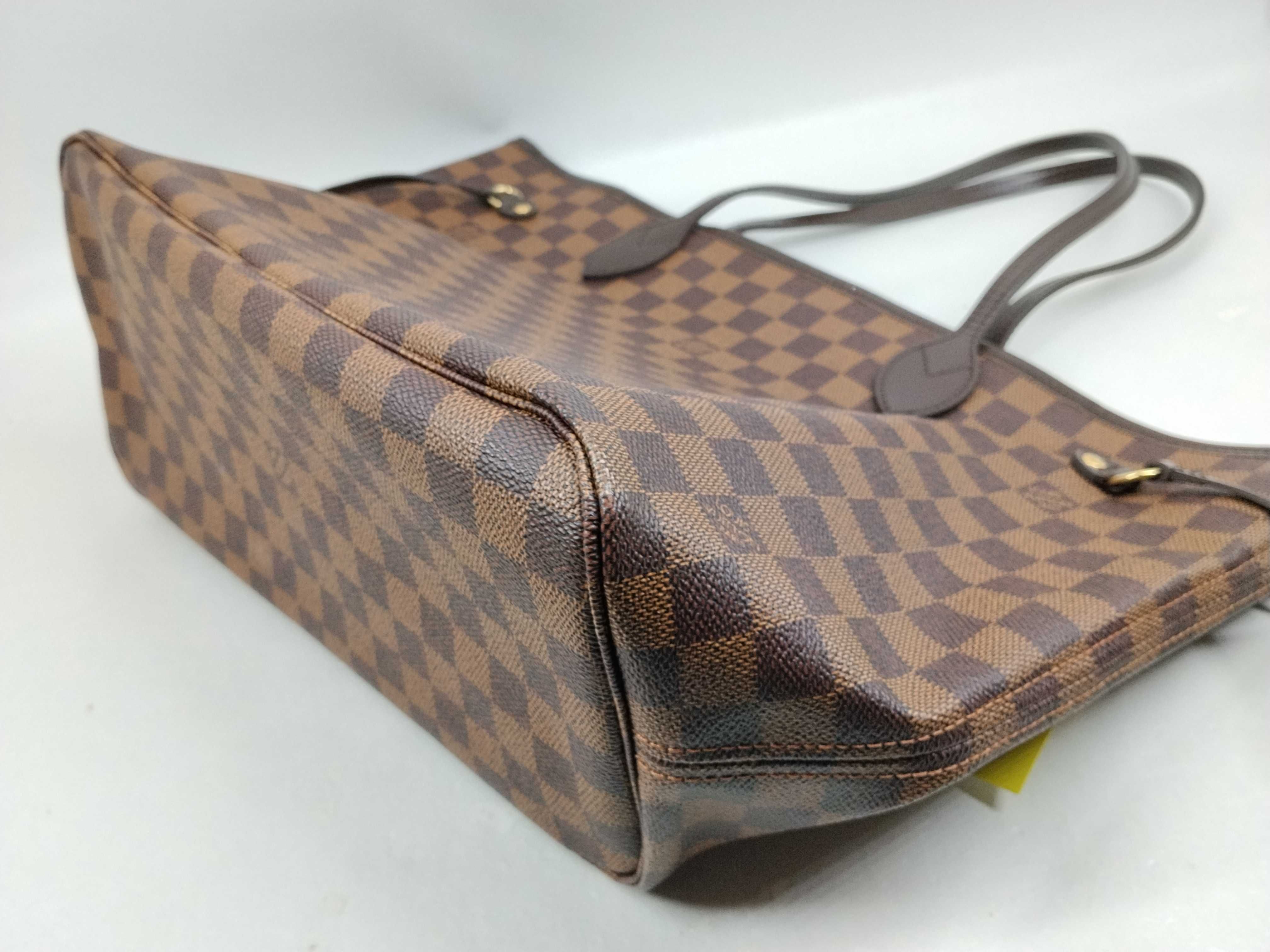 Damier Neverfull MM Tote Bag — view 7