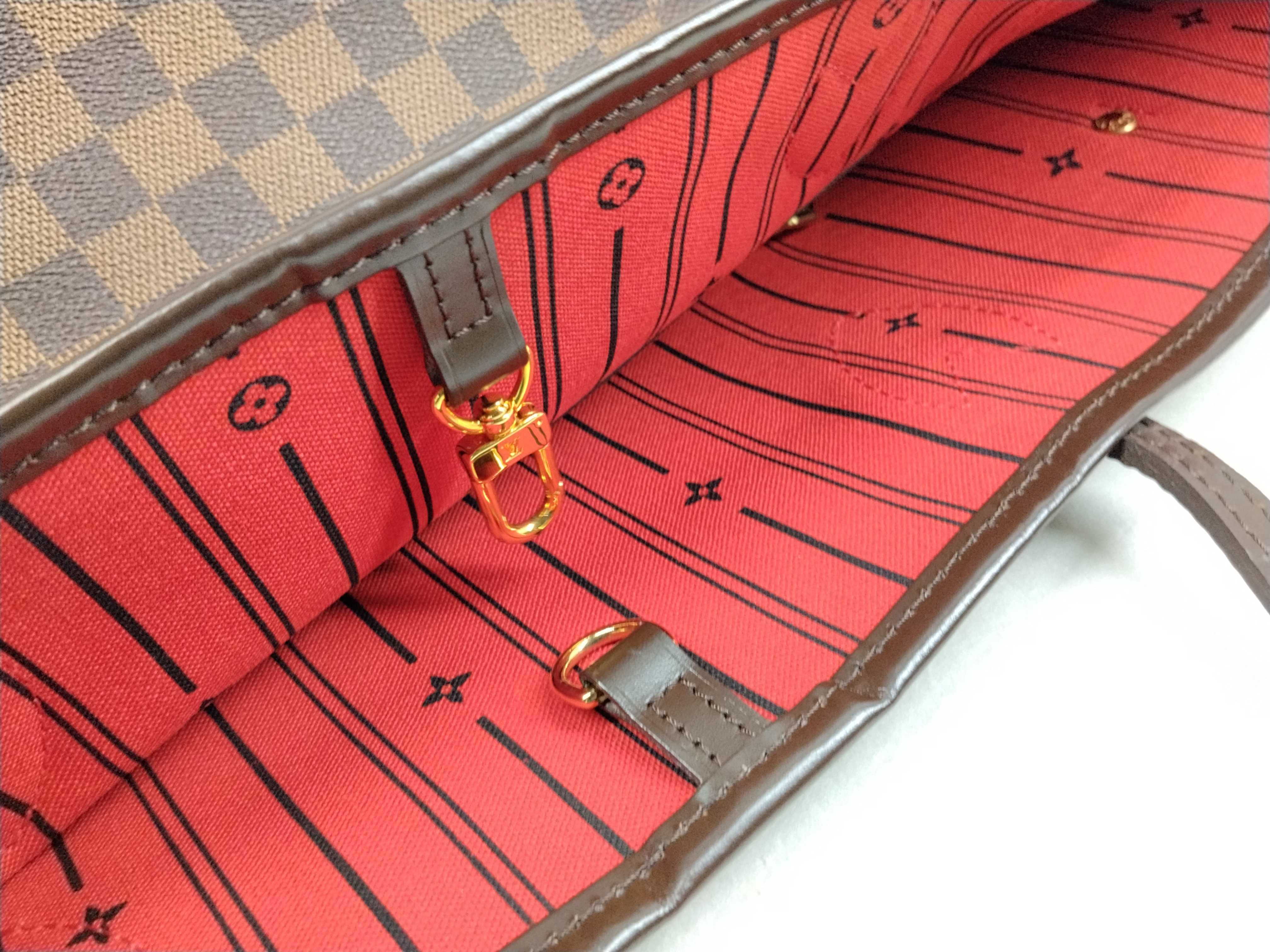 Damier Neverfull MM Tote Bag — view 9