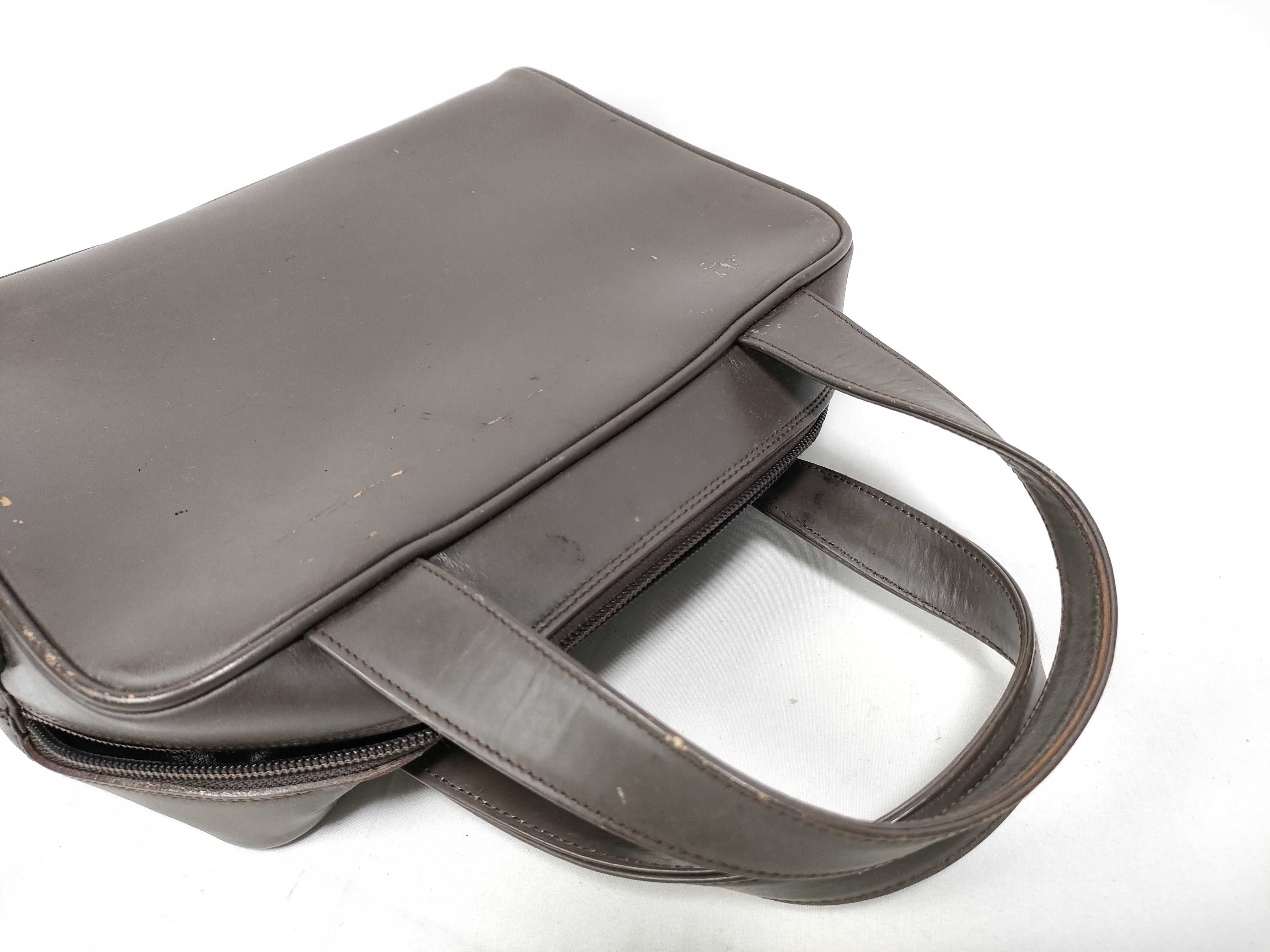 Interlocking G Handbag — view 11