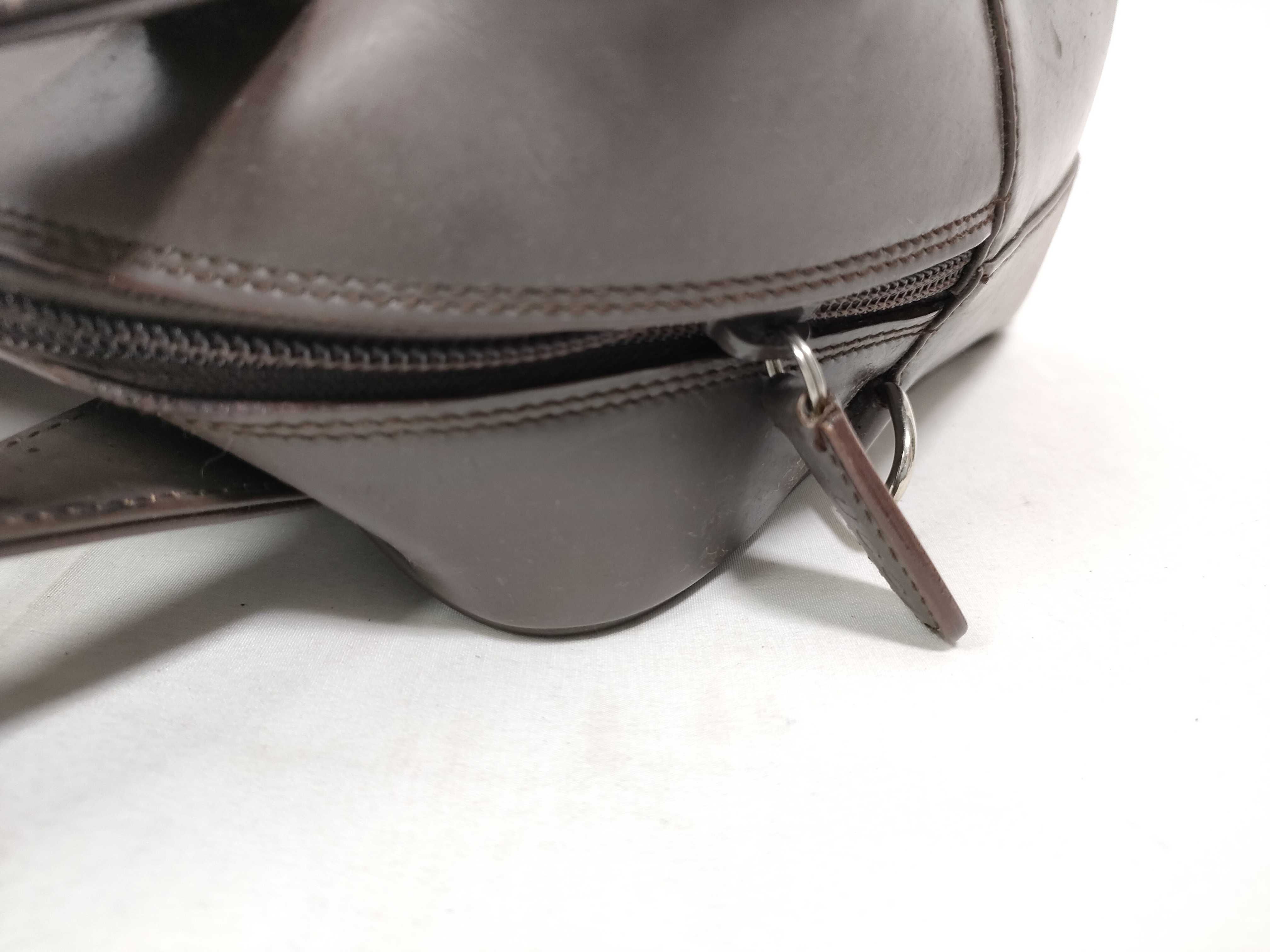 Interlocking G Handbag — view 12