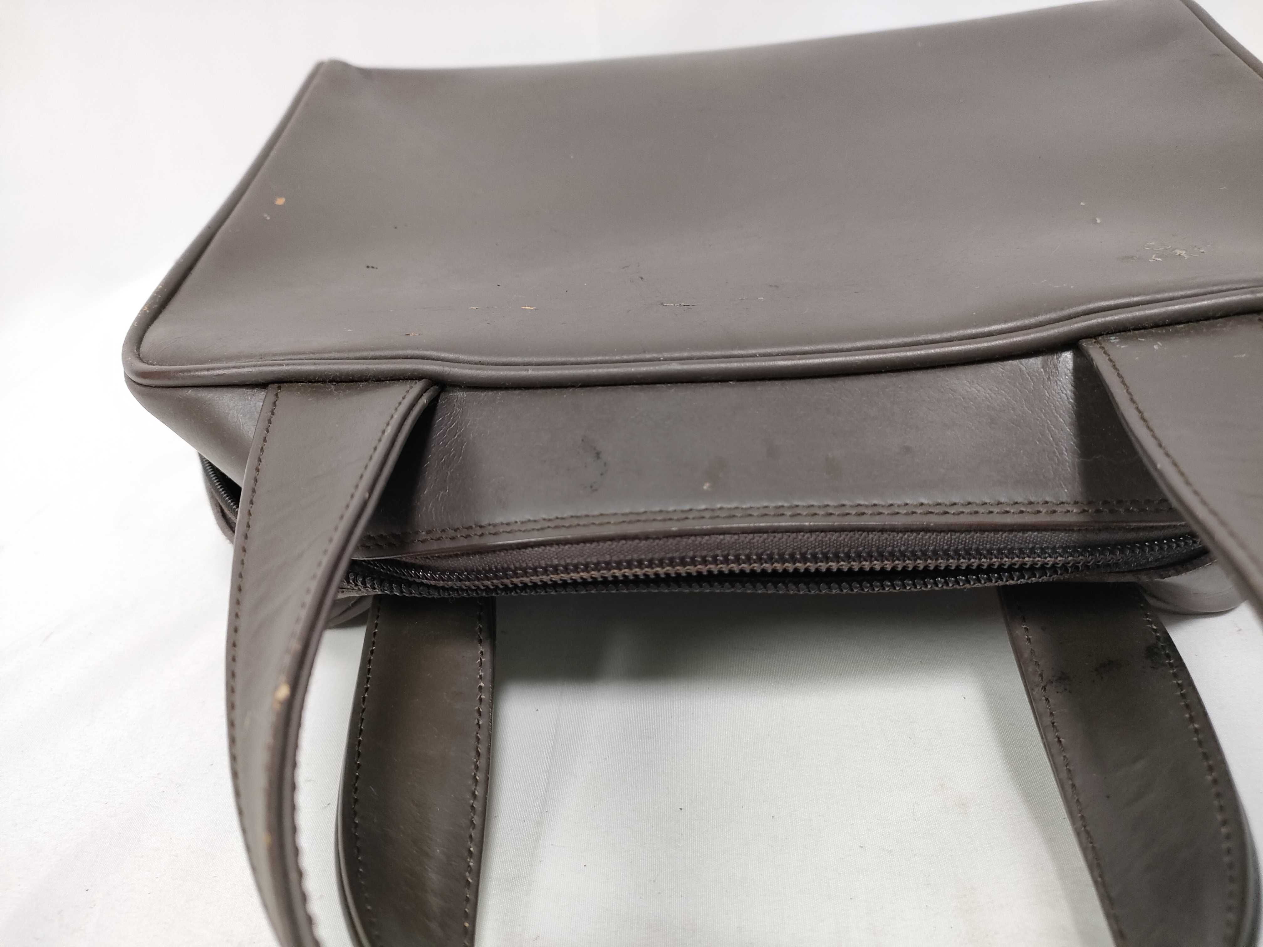 Interlocking G Handbag — view 13