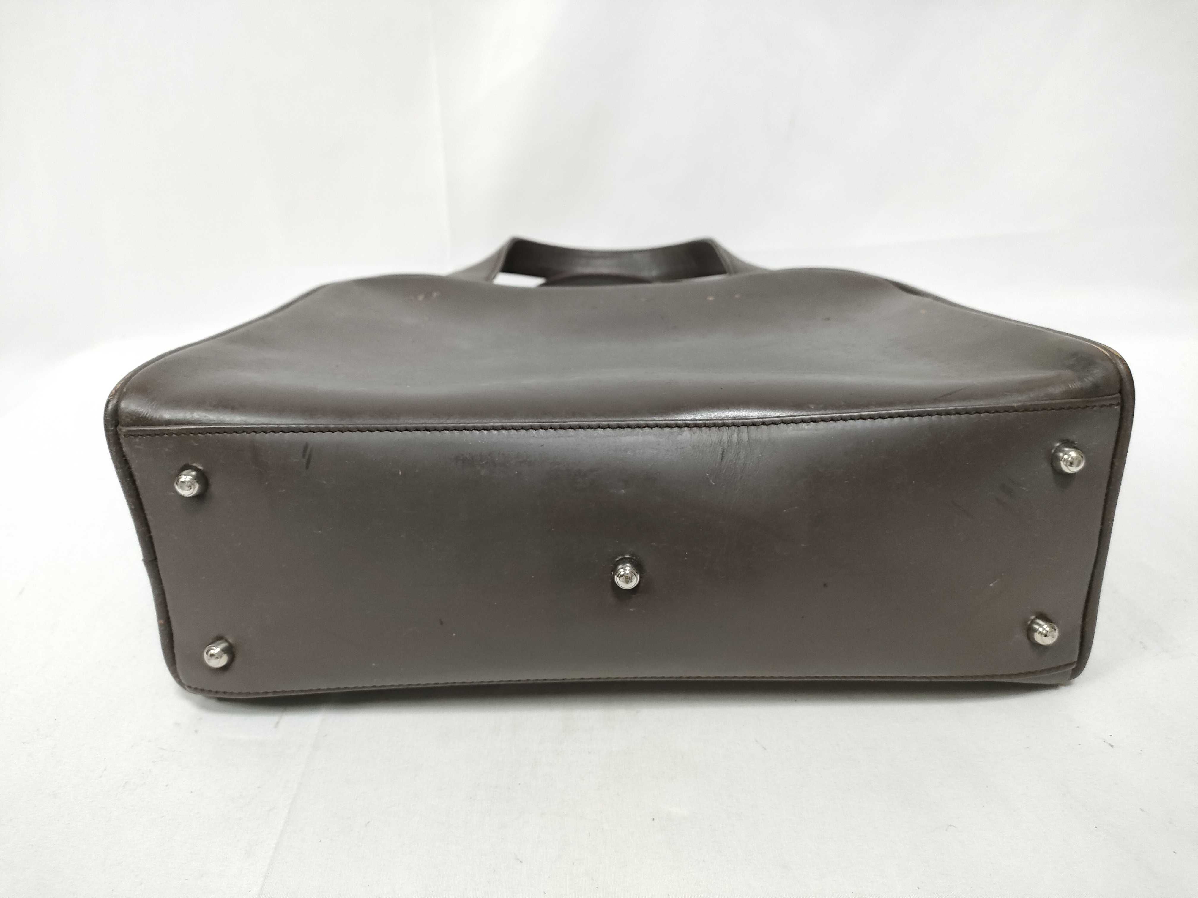 Interlocking G Handbag — view 3