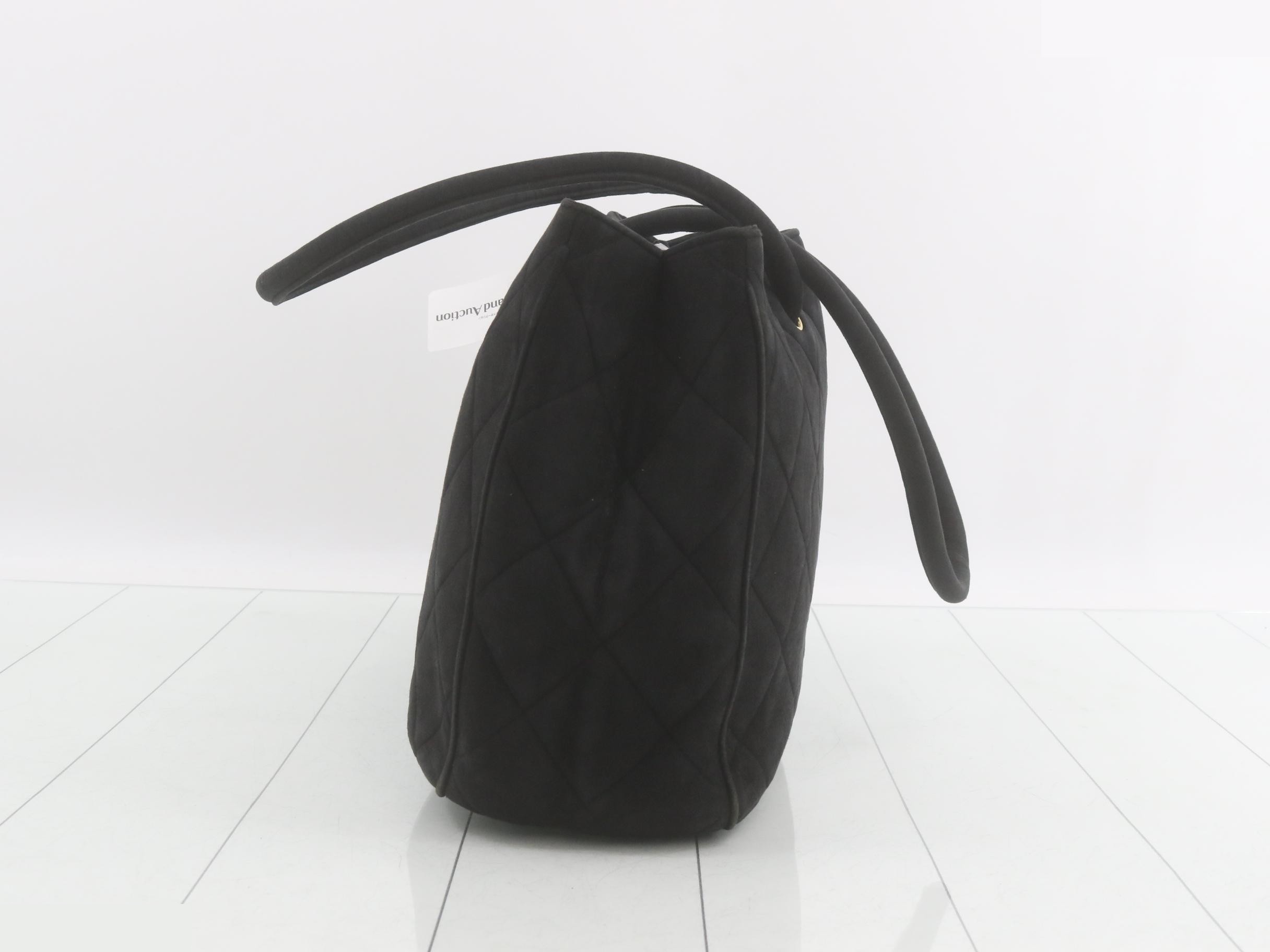 Matelassé tote bag, black suede — view 3