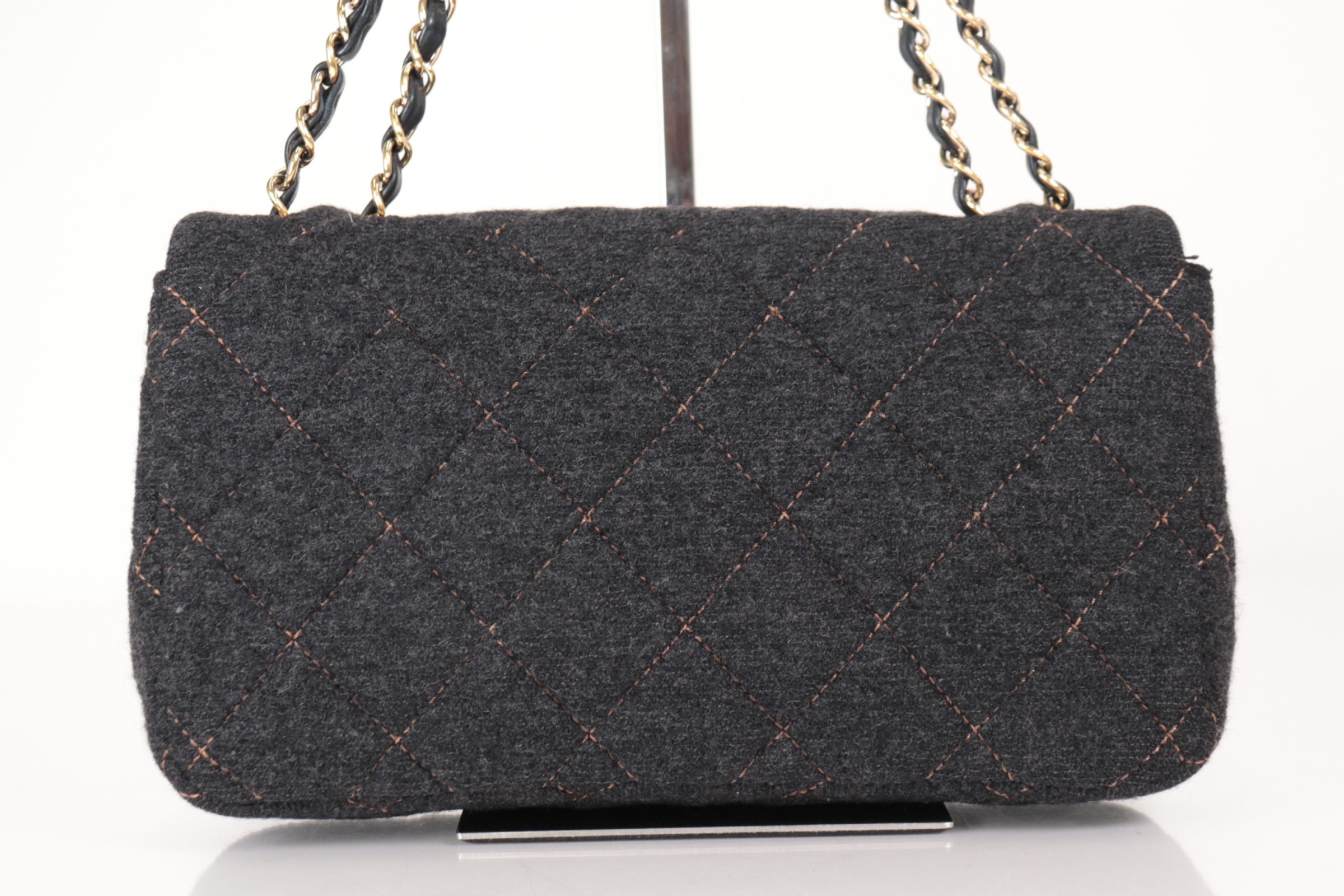 Turnlock Wool Chain Shoulder Bag, Gray, Series 10 (Shoulder Bag) — view 3