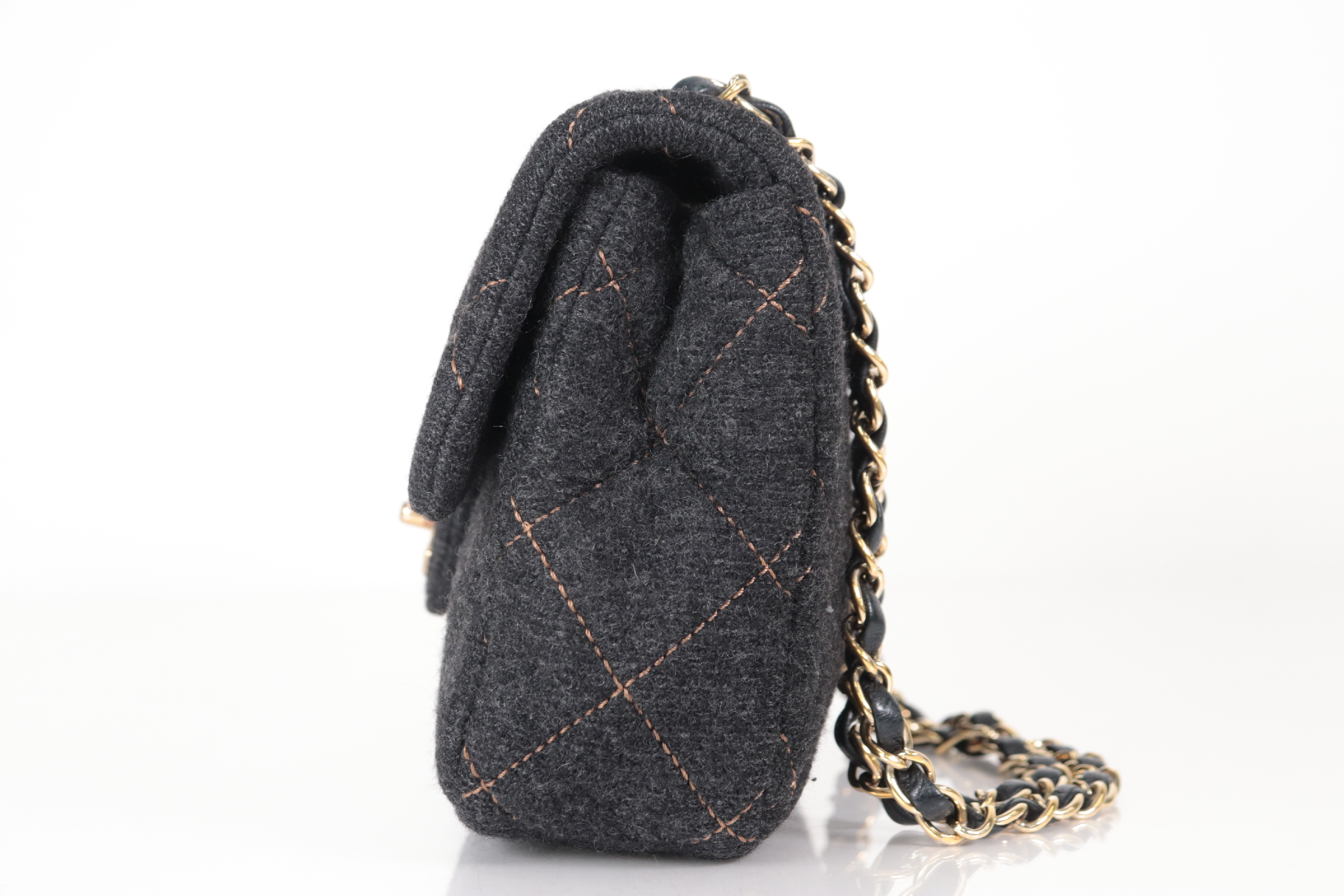 Turnlock Wool Chain Shoulder Bag, Gray, Series 10 (Shoulder Bag) — view 4