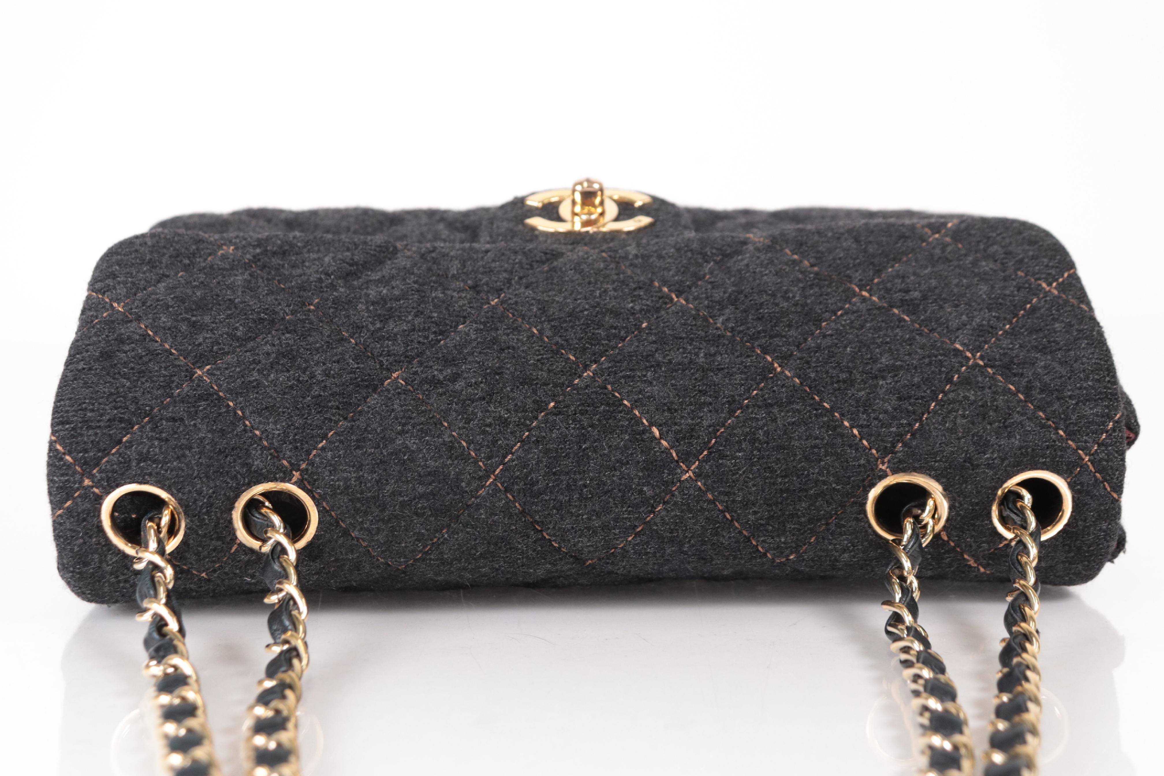Turnlock Wool Chain Shoulder Bag, Gray, Series 10 (Shoulder Bag) — view 6