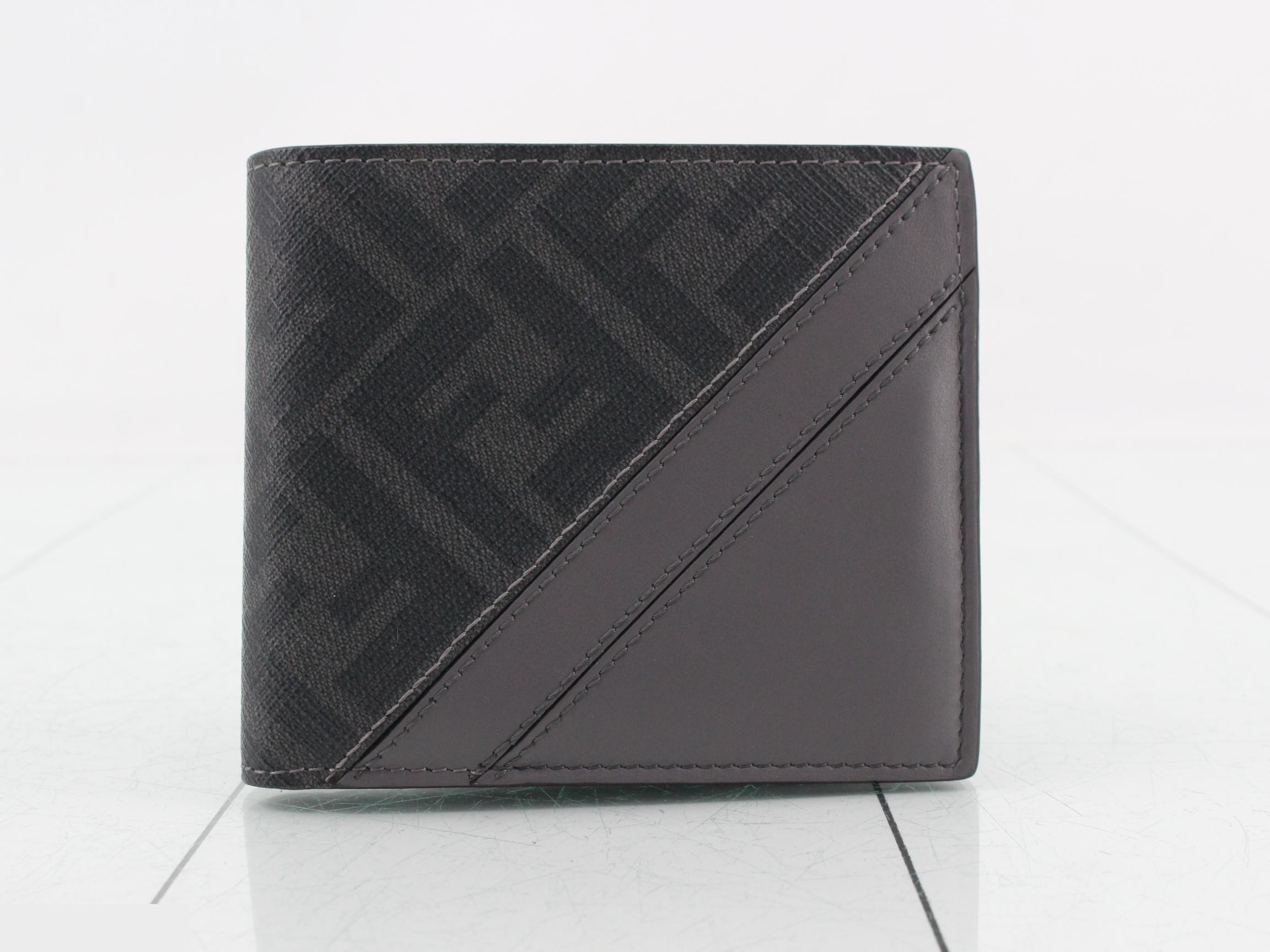 Diagonal Wallet
