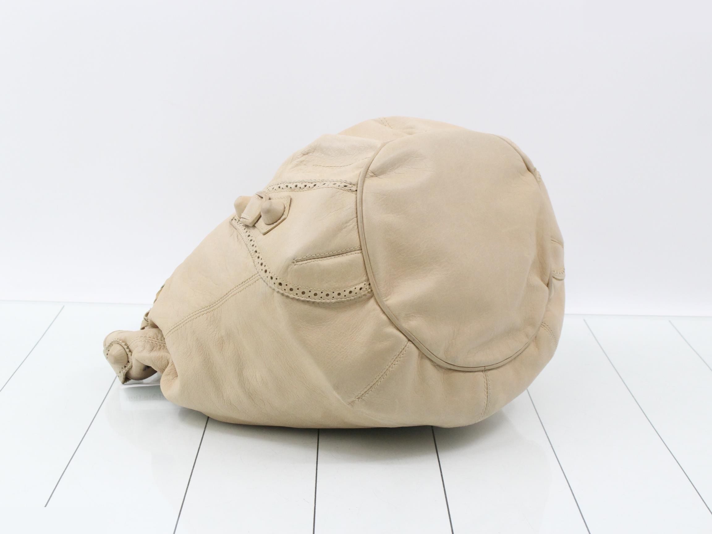 Classic (Bag) - Handbag — view 5
