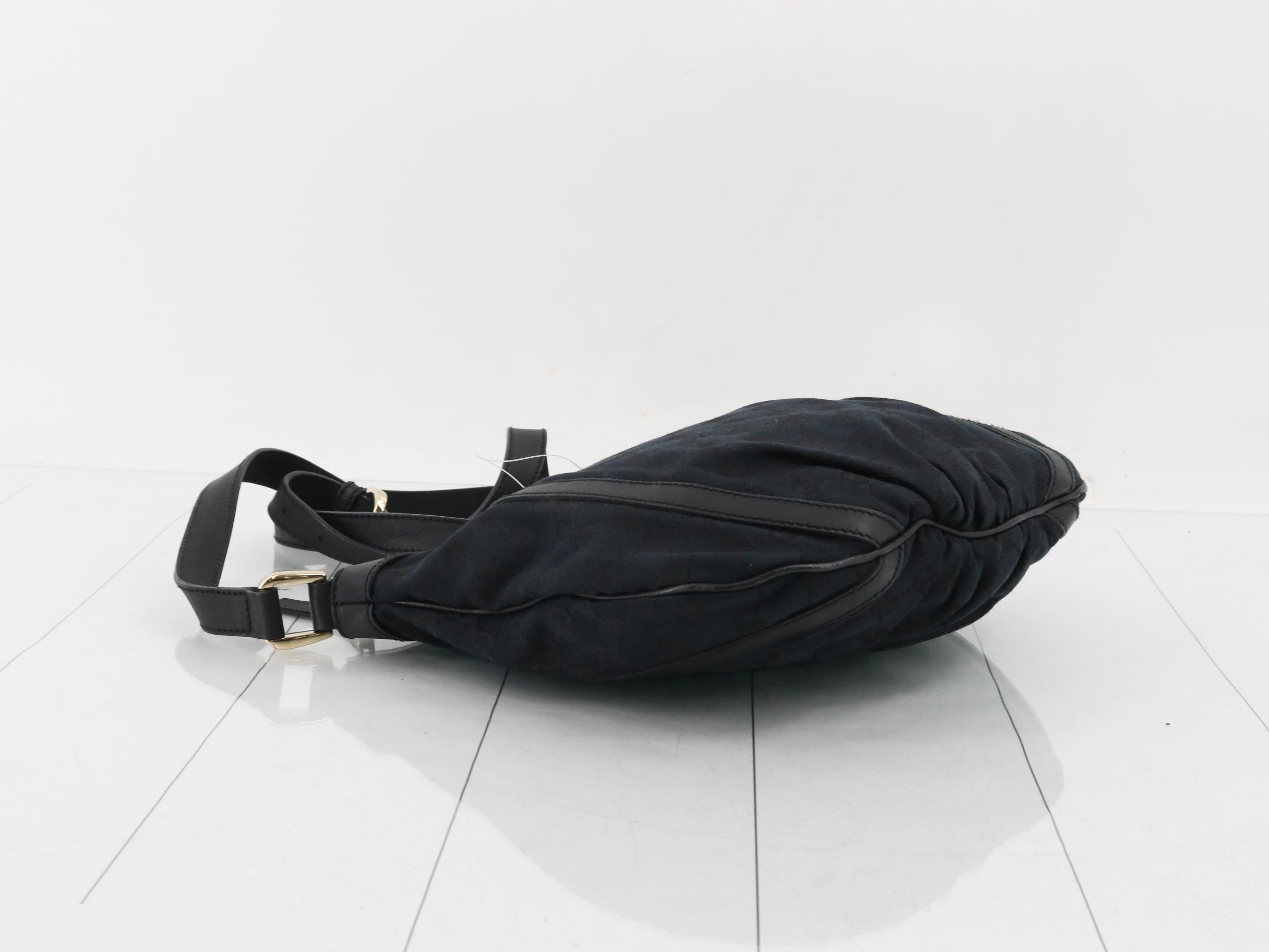 GG Canvas (Bag) - Shoulder Bag — view 5