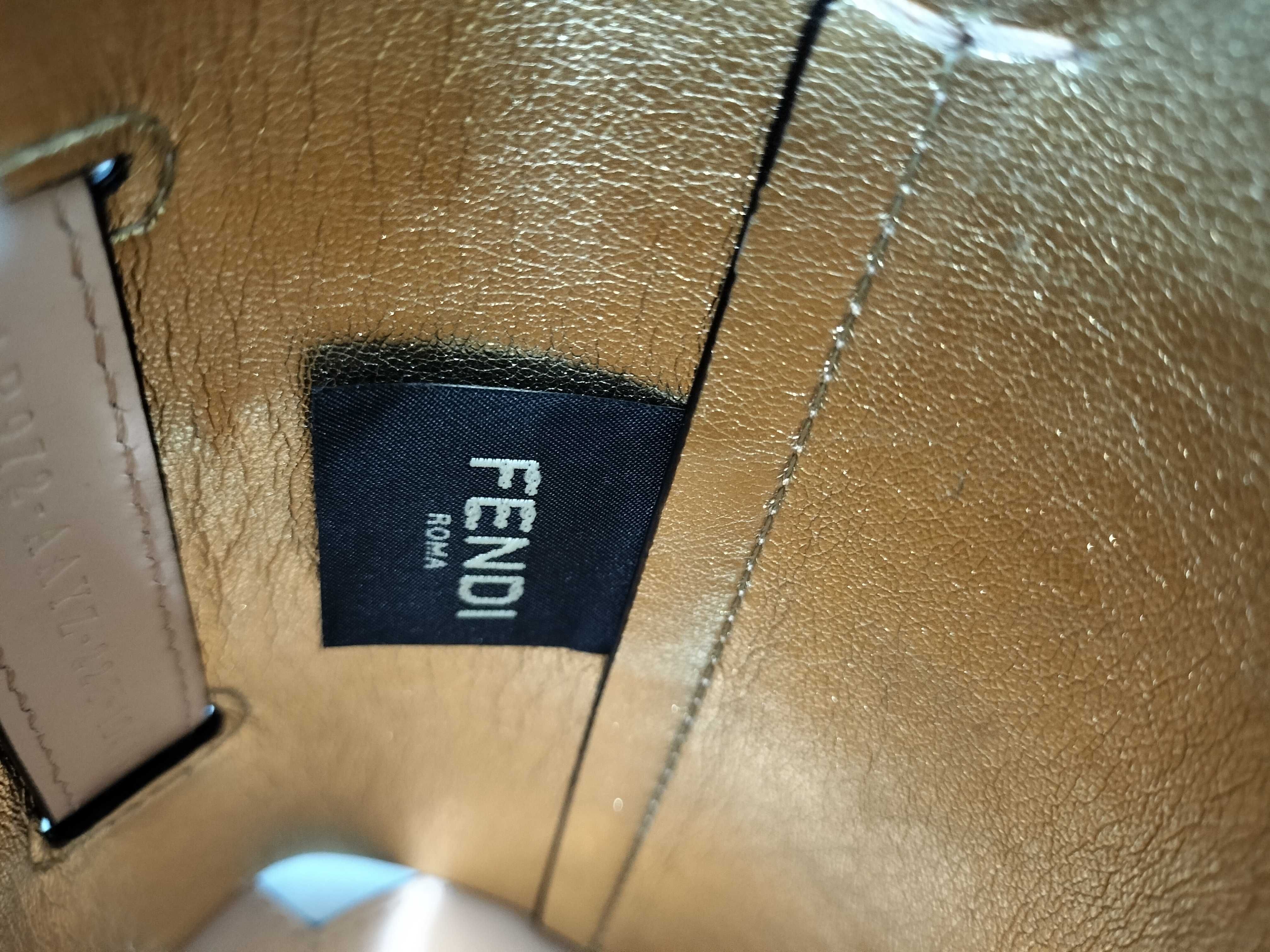 7AR972 Shoulder Bag — view 10