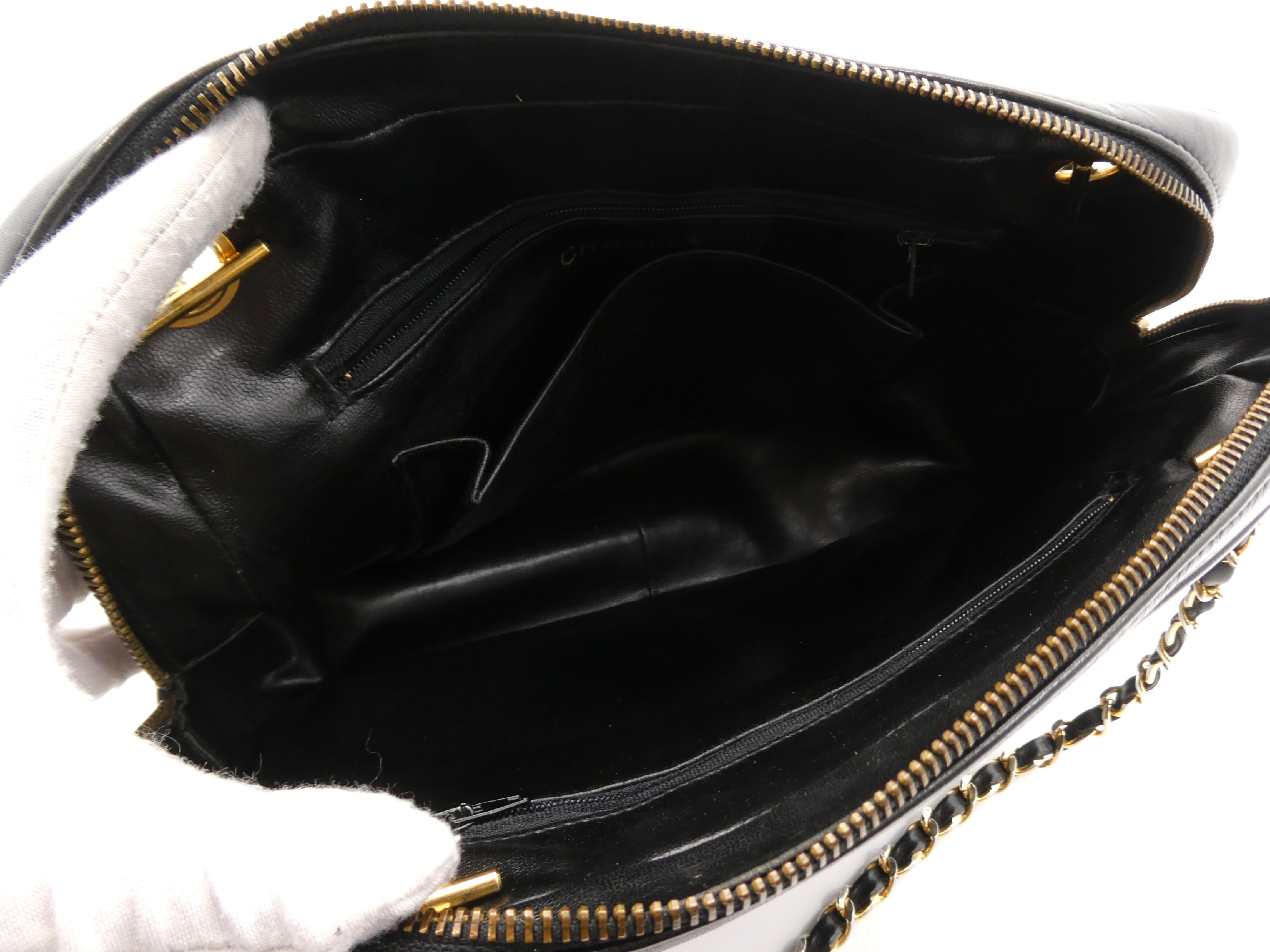 Chevron V-stitch Coco Mark Chain Shoulder Bag — view 7