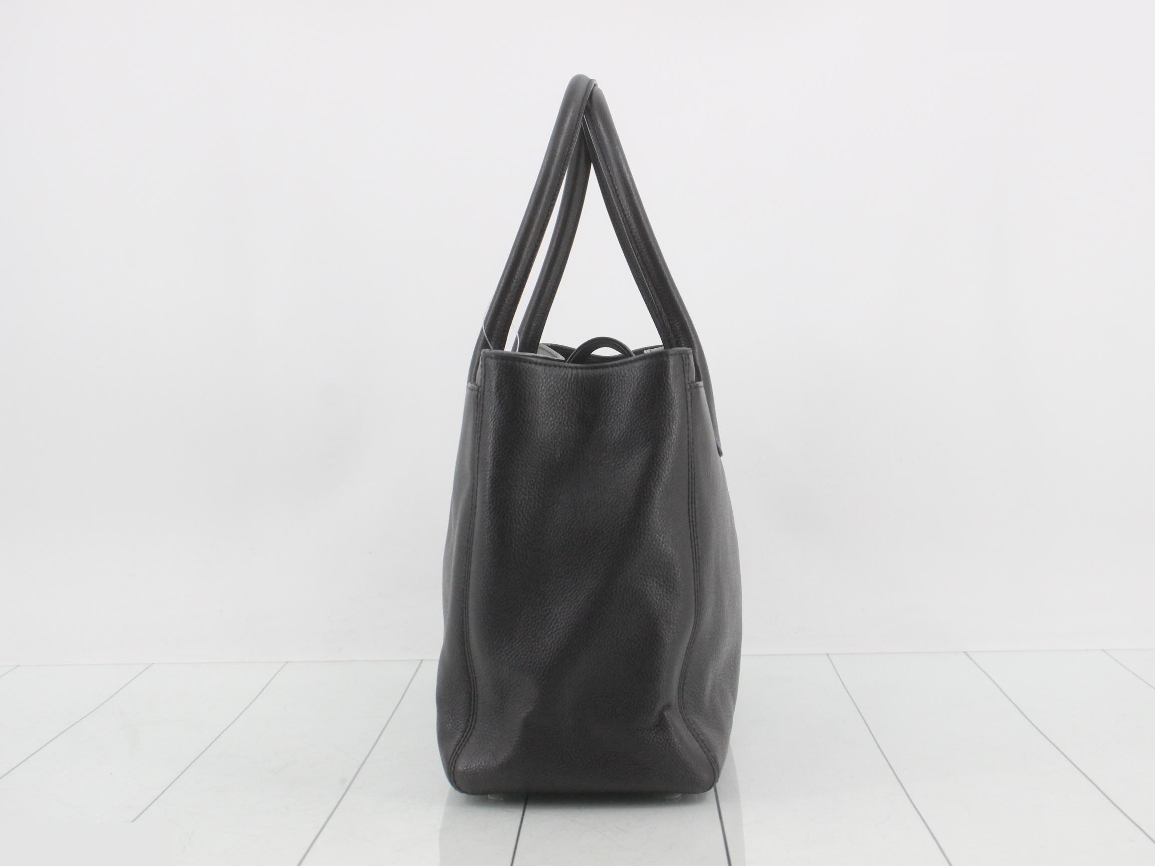 Executive tote bag with pouch and strap. — view 3