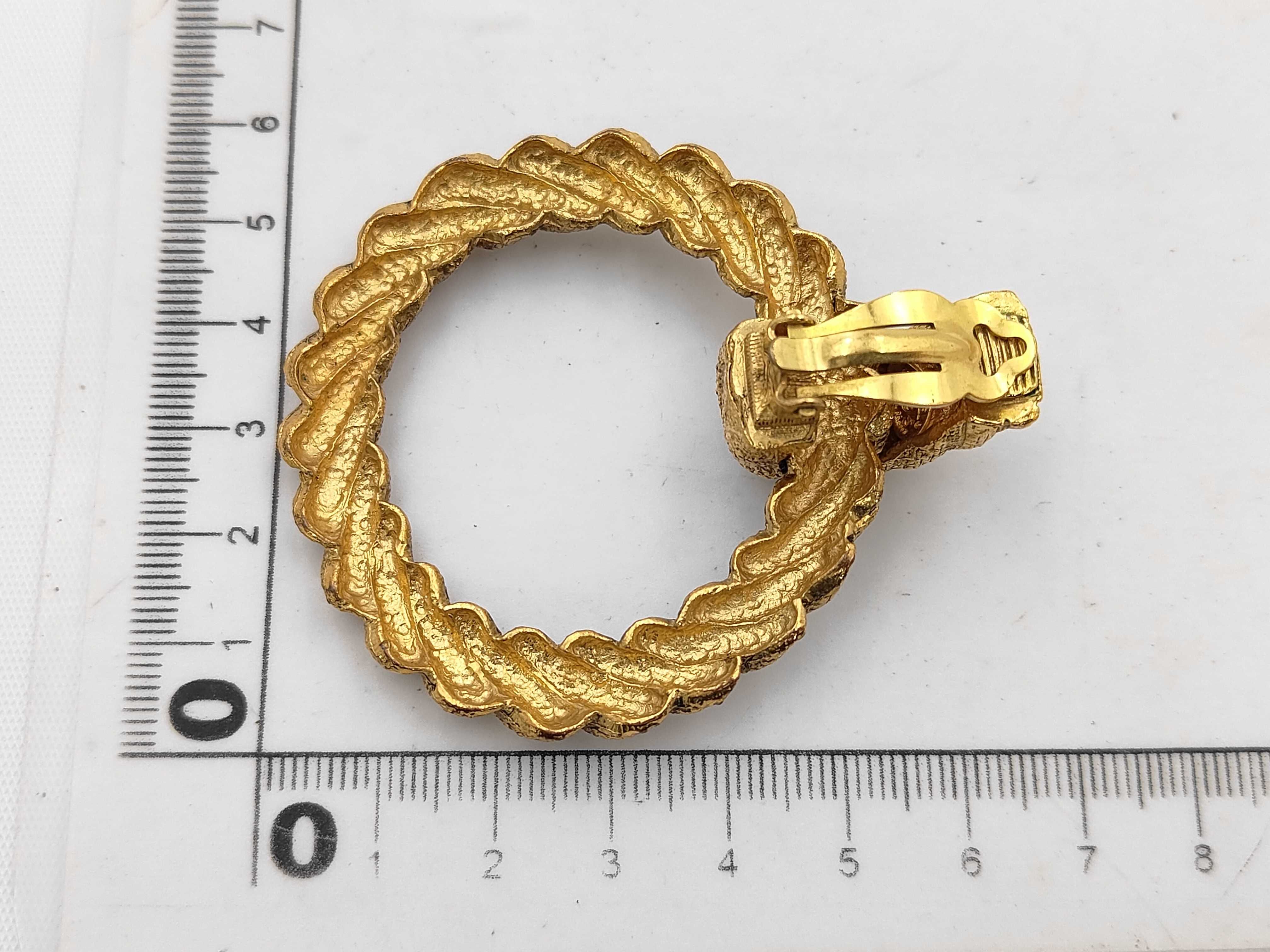 hoop earring (single earring) — view 6