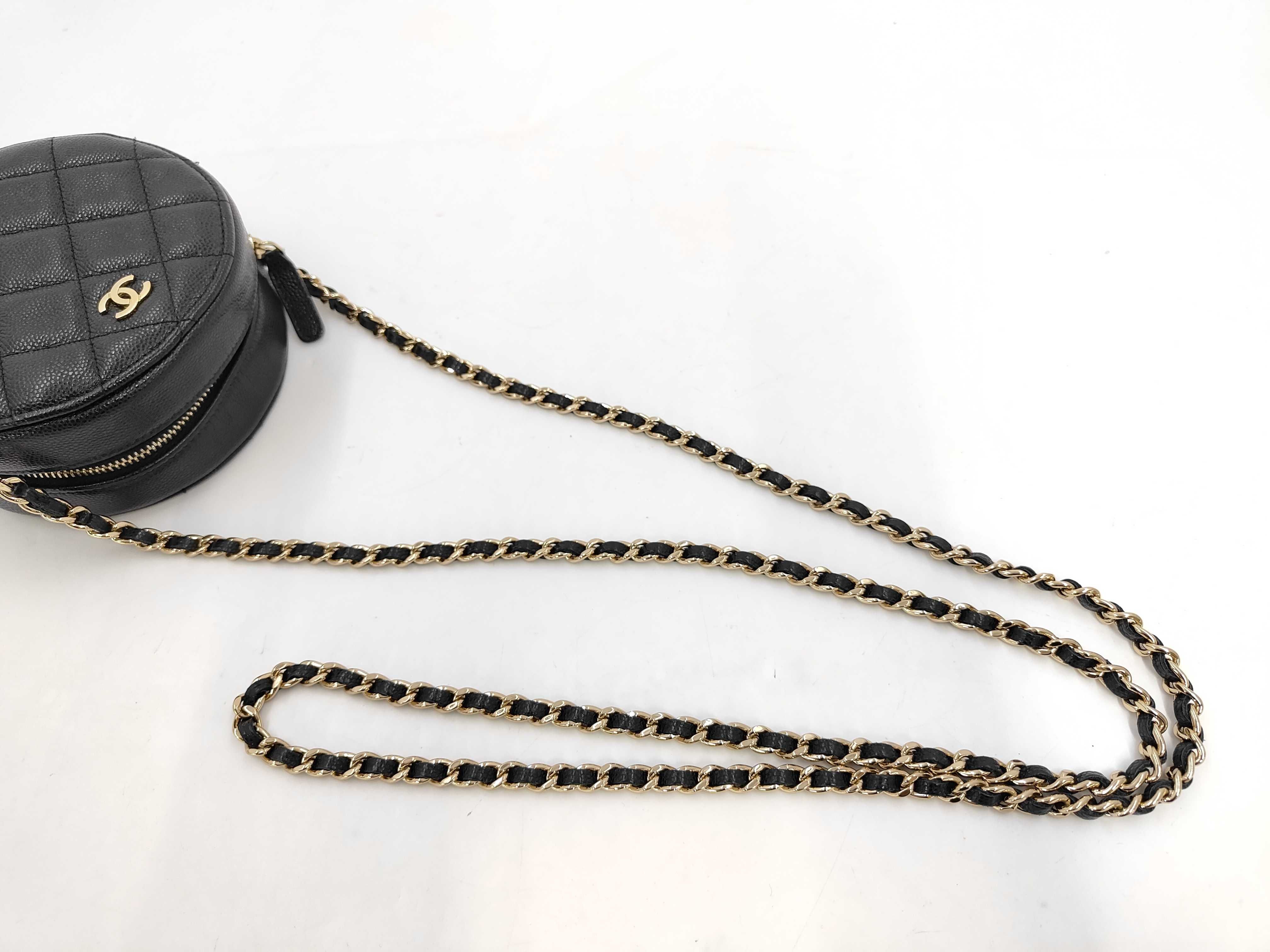 Matelassé Caviar Skin Round Chain Shoulder Bag, Black, with seal. — view 5